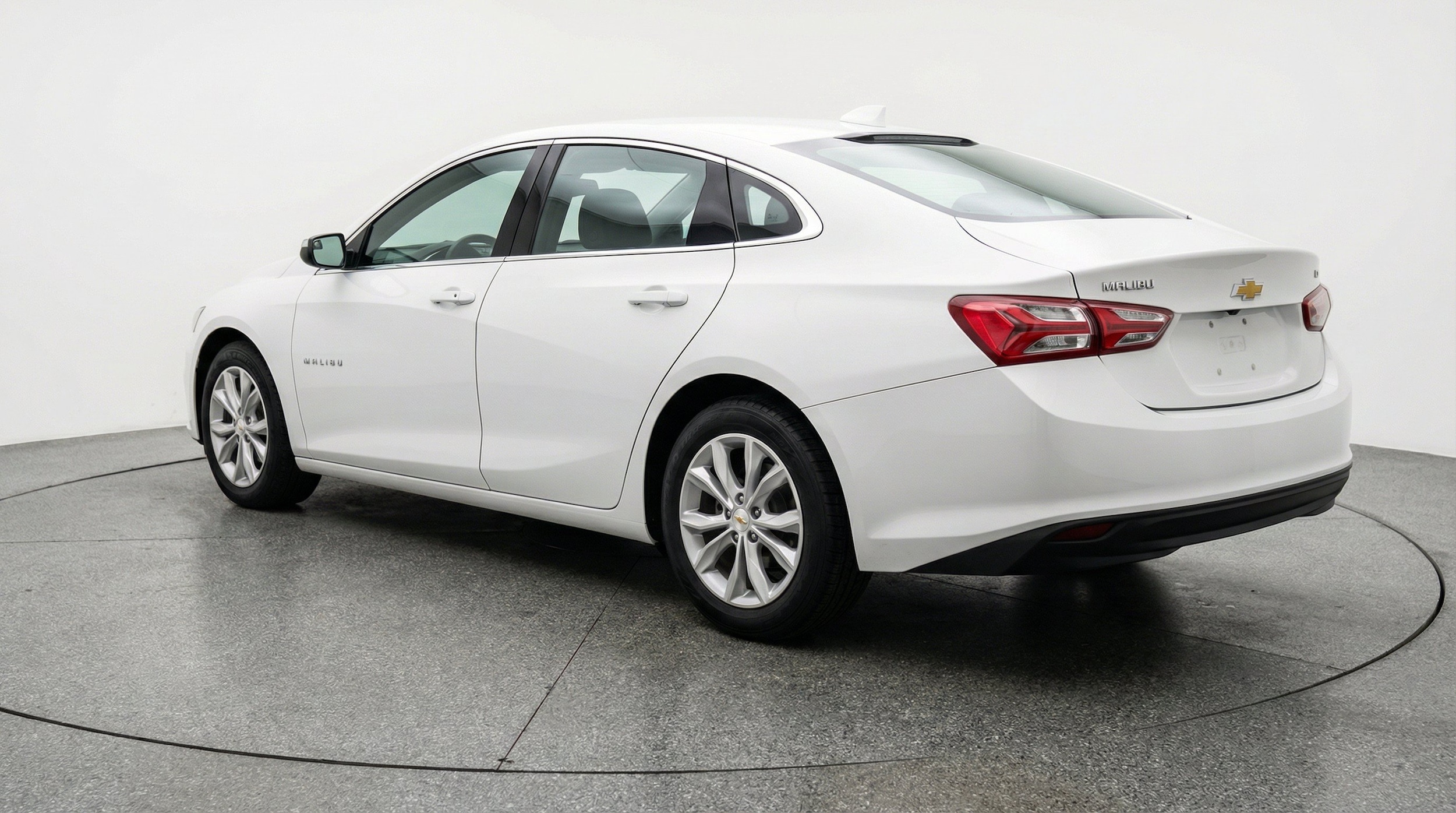Thumbnail: 2024 Chevrolet Malibu - 6
