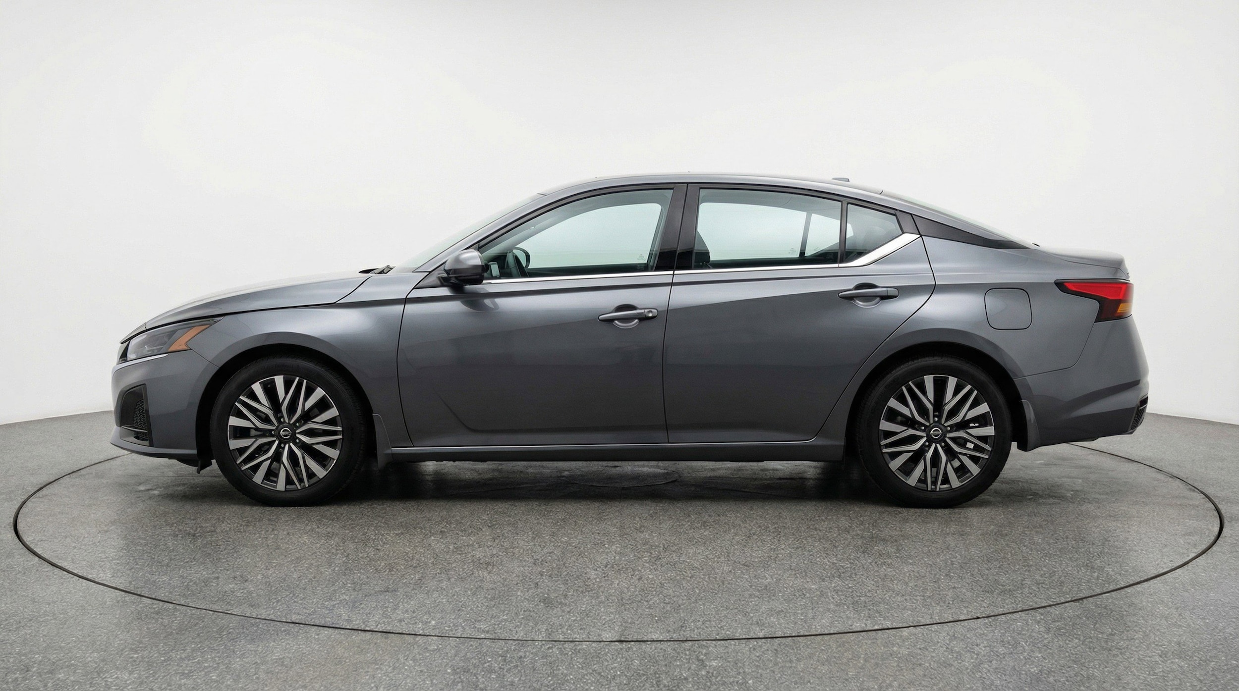 Thumbnail: 2025 Nissan Altima - 5