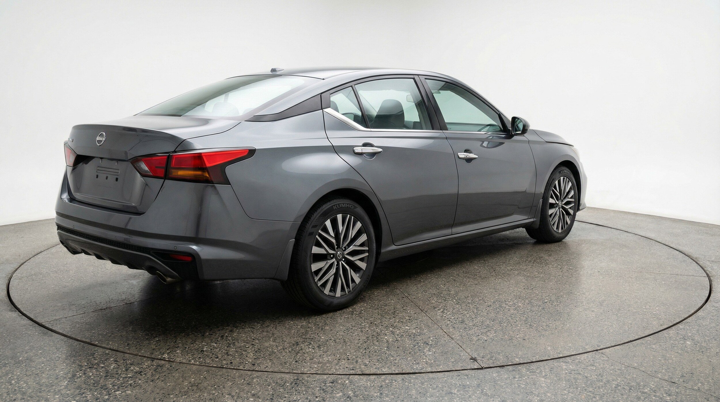 Thumbnail: 2025 Nissan Altima - 9