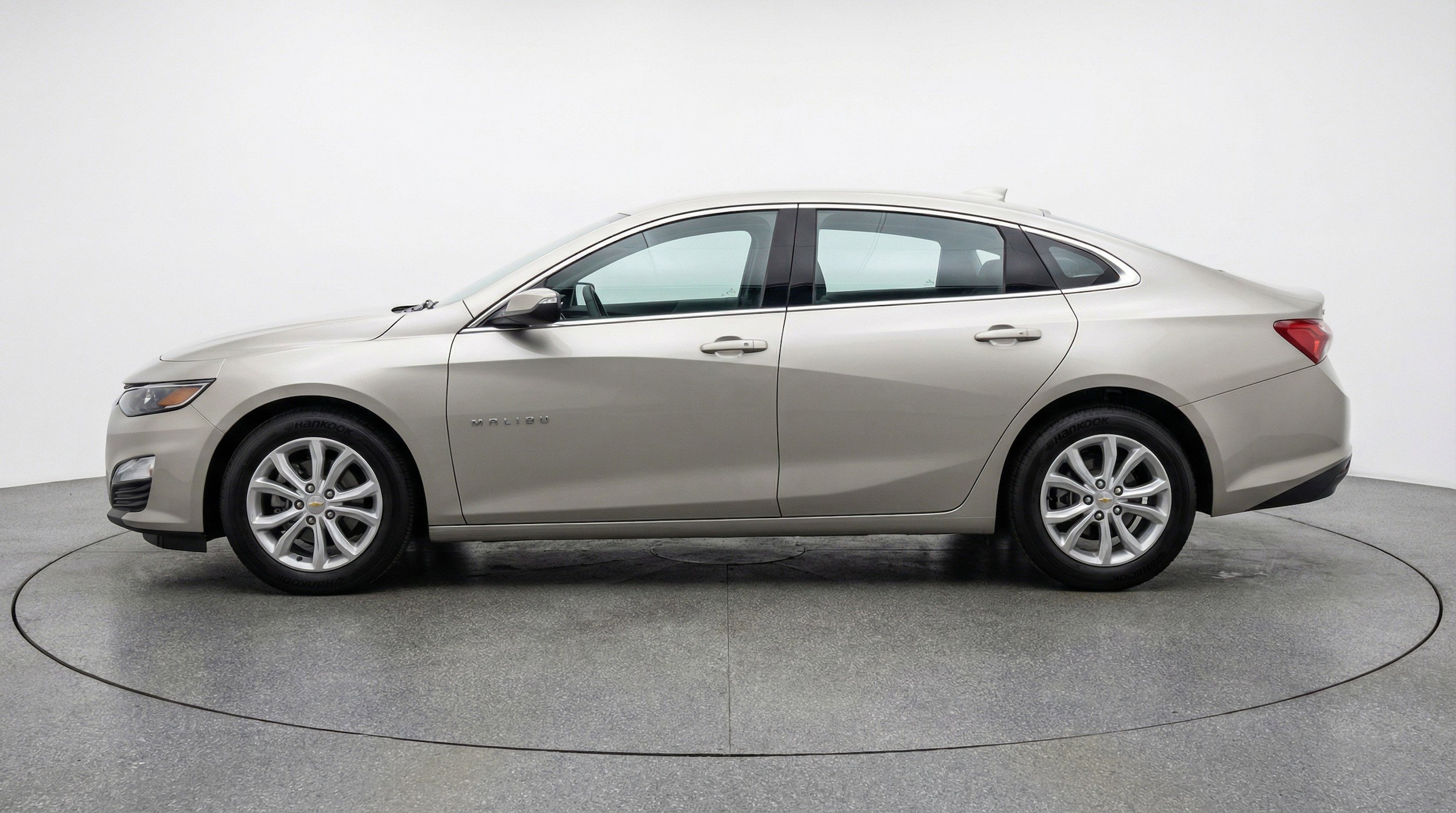 Thumbnail: 2024 Chevrolet Malibu - 5