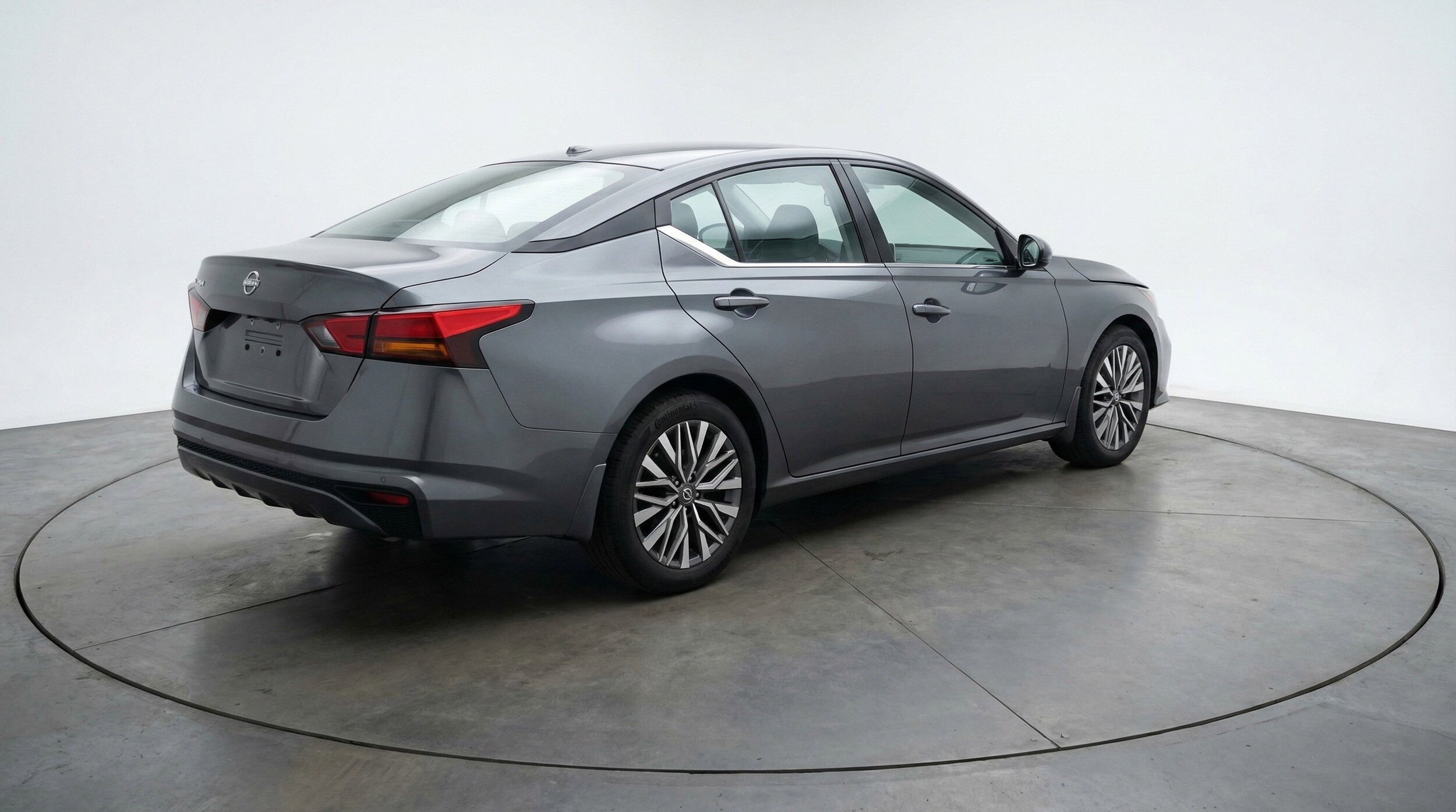 Thumbnail: 2025 Nissan Altima - 9