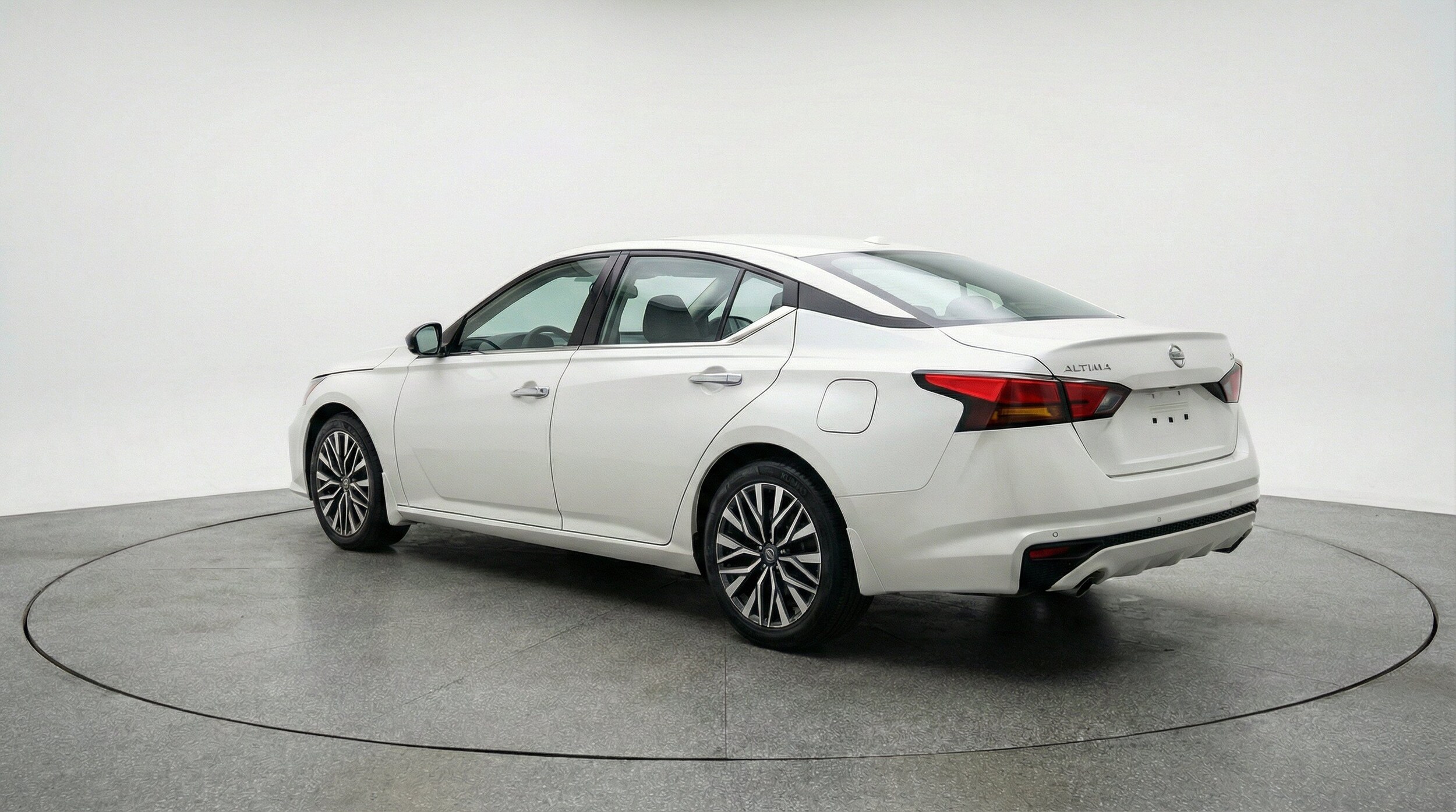 Thumbnail: 2025 Nissan Altima - 6