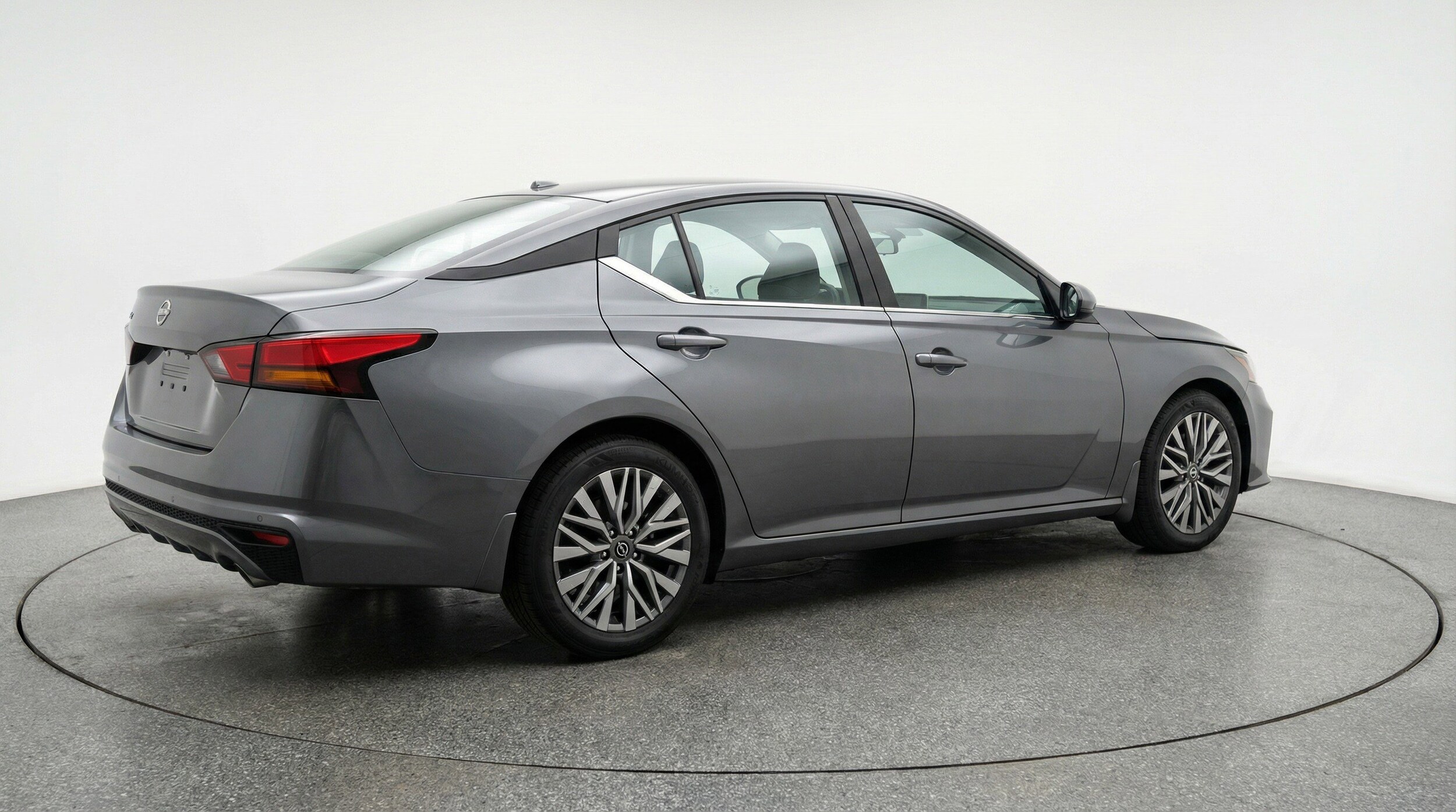 Thumbnail: 2025 Nissan Altima - 9