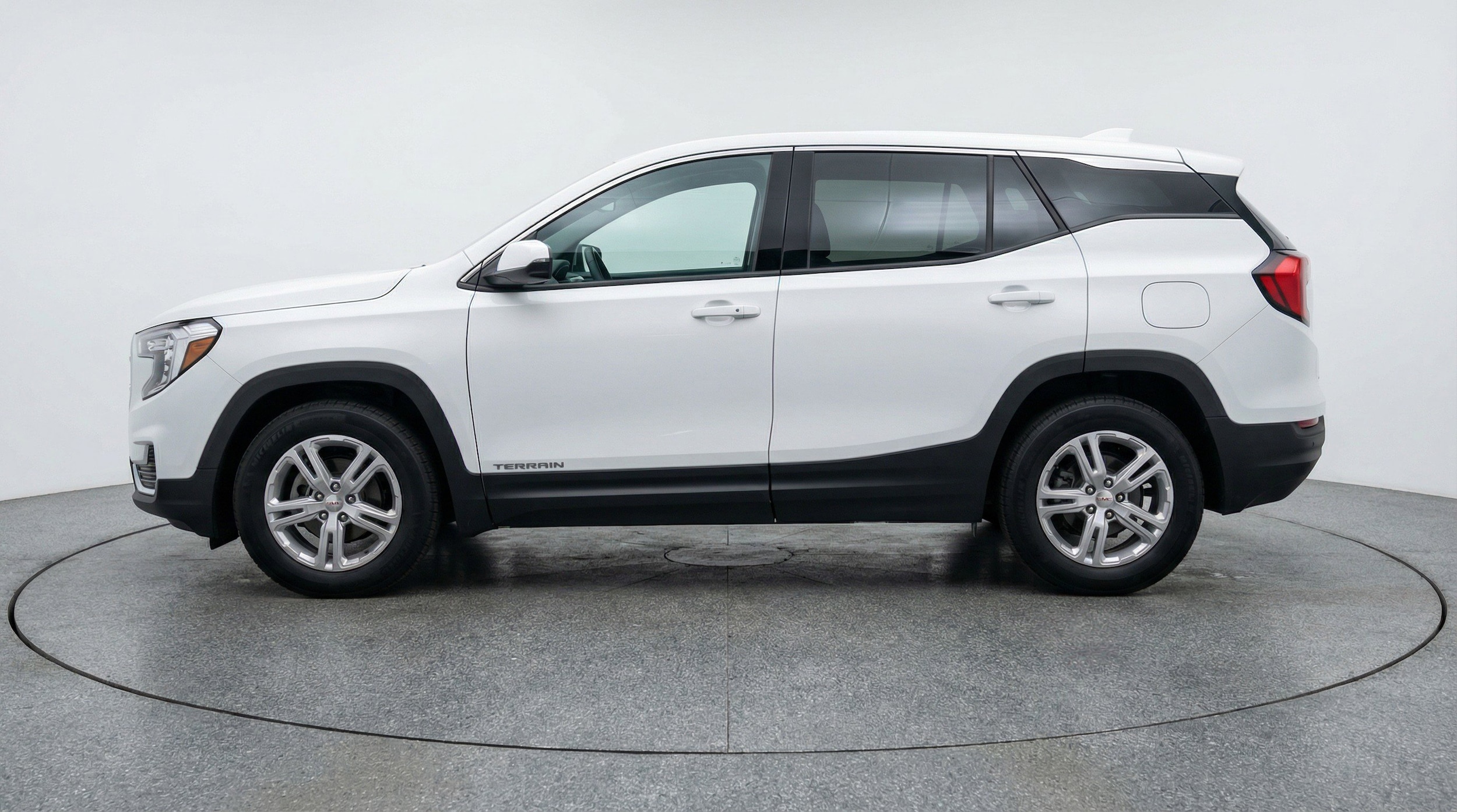 Thumbnail: 2024 GMC Terrain - 5