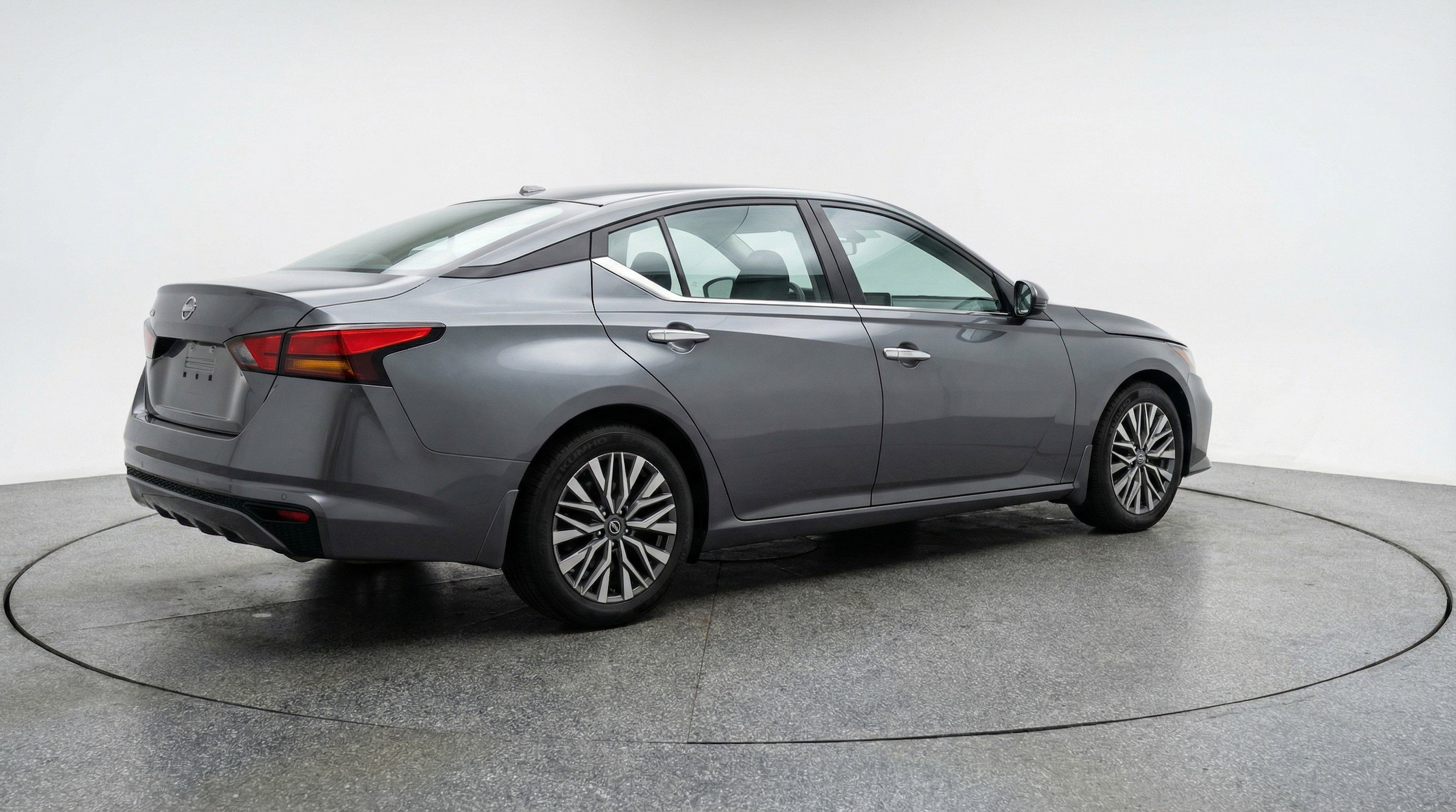 Thumbnail: 2025 Nissan Altima - 9