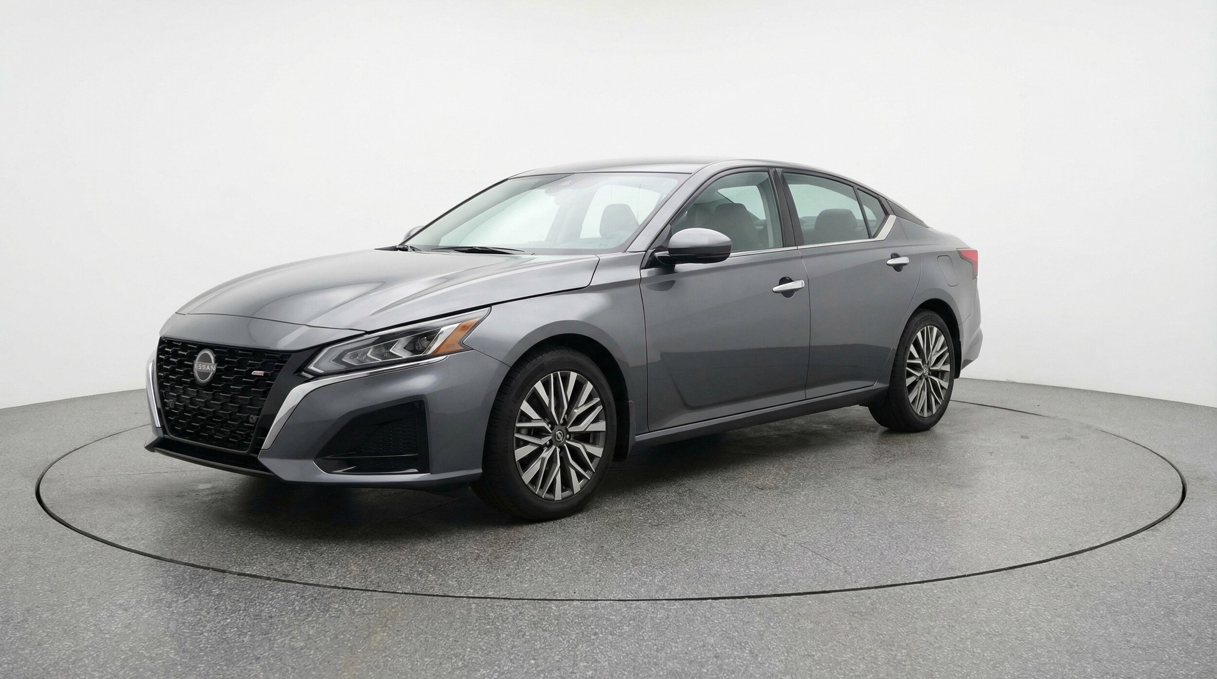 Thumbnail: 2025 Nissan Altima - 3