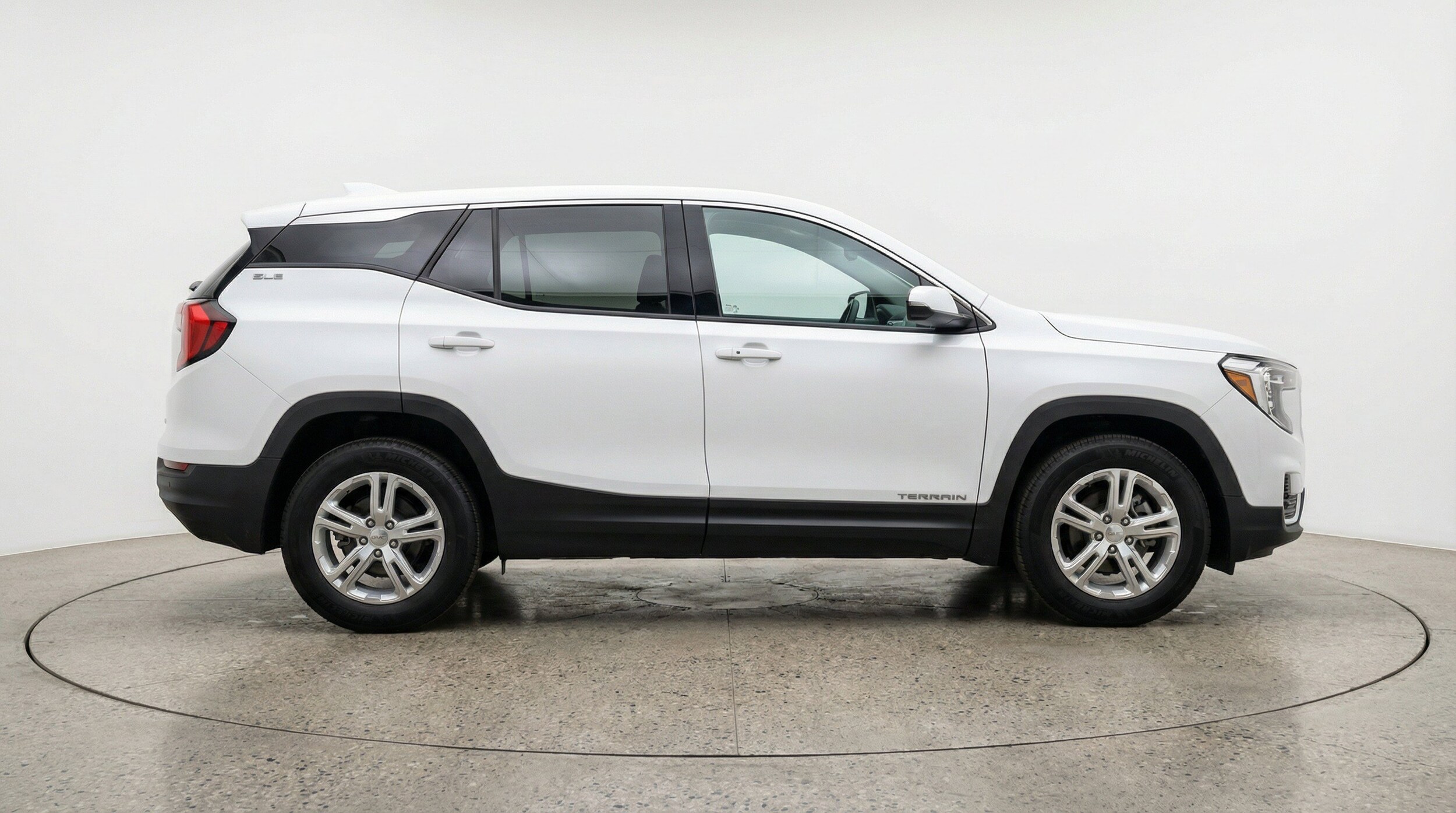 Thumbnail: 2024 GMC Terrain - 10