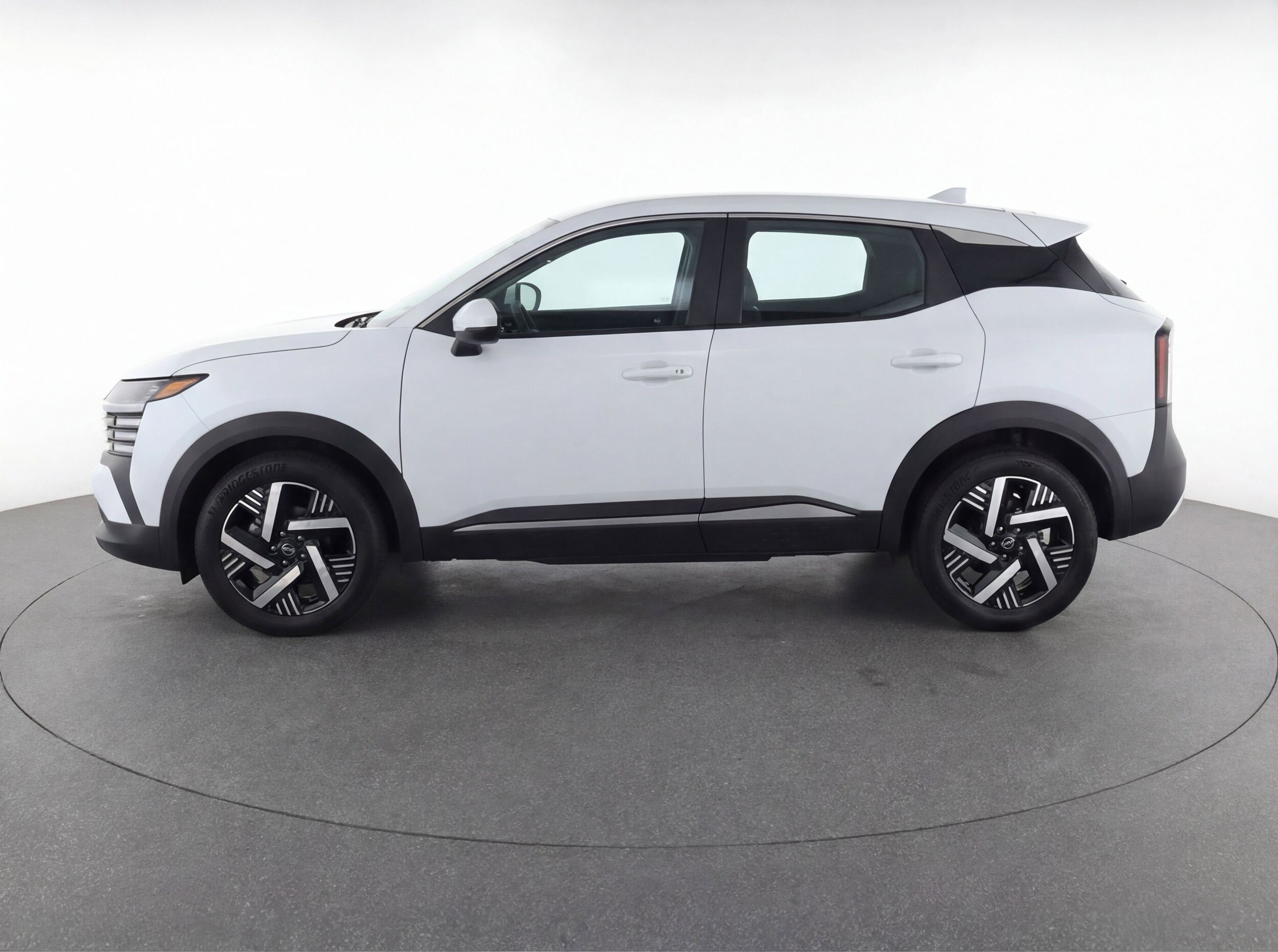Thumbnail: 2025 Nissan Kicks - 5