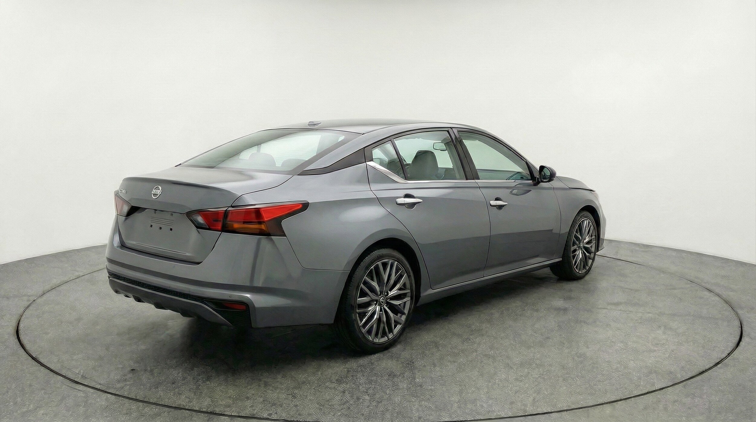 Thumbnail: 2025 Nissan Altima - 9