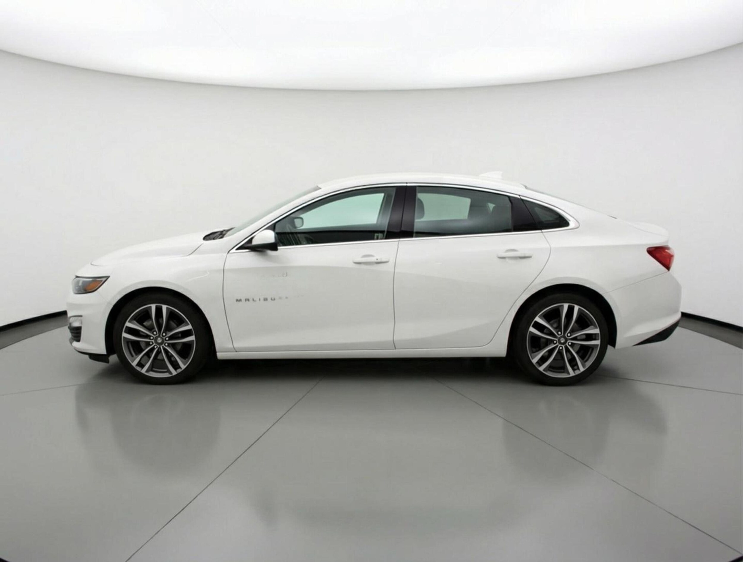 Thumbnail: 2024 Chevrolet Malibu - 5