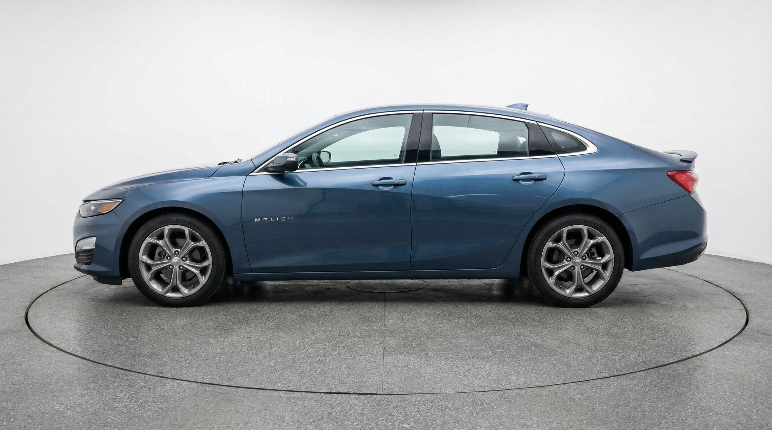 Thumbnail: 2024 Chevrolet Malibu - 5