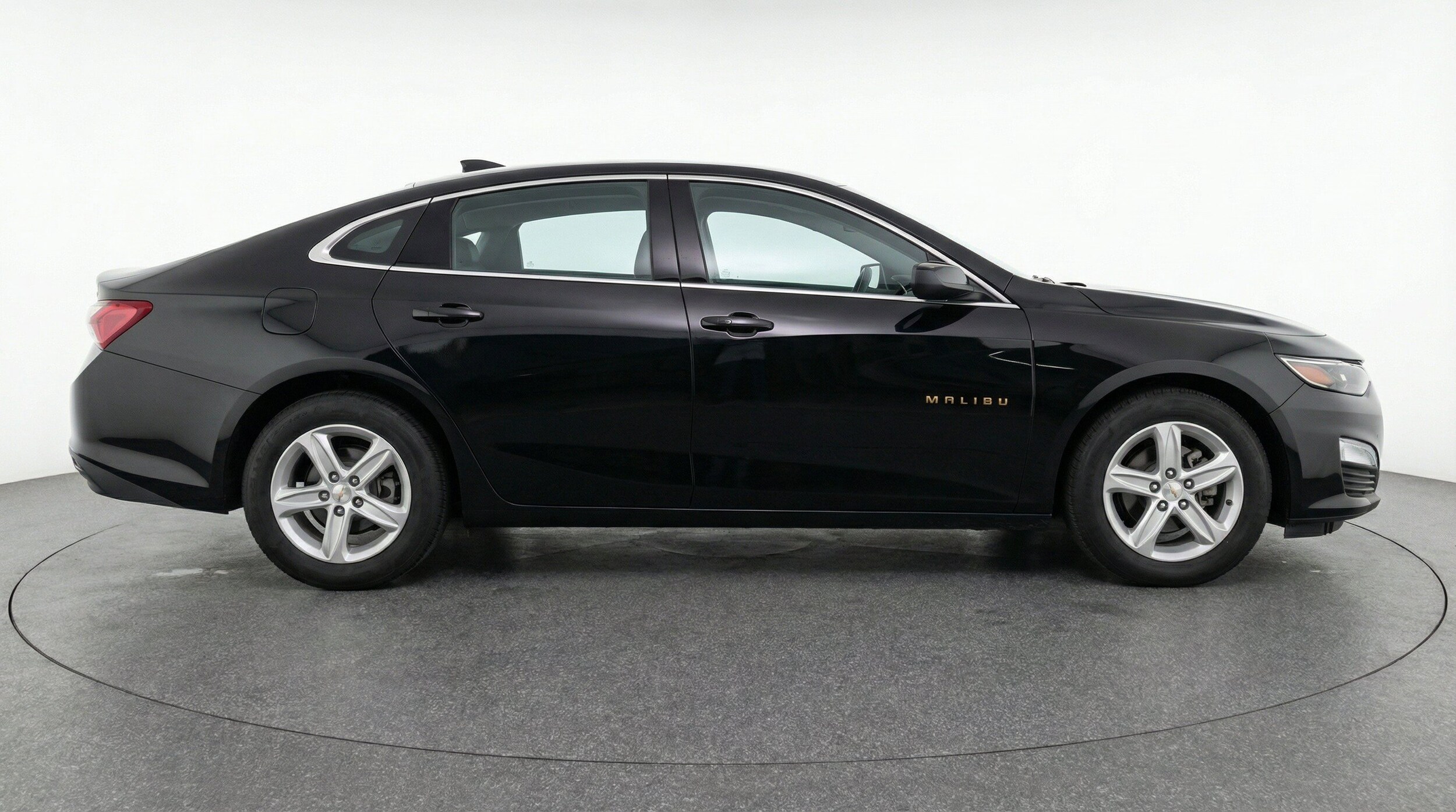 Thumbnail: 2024 Chevrolet Malibu - 11