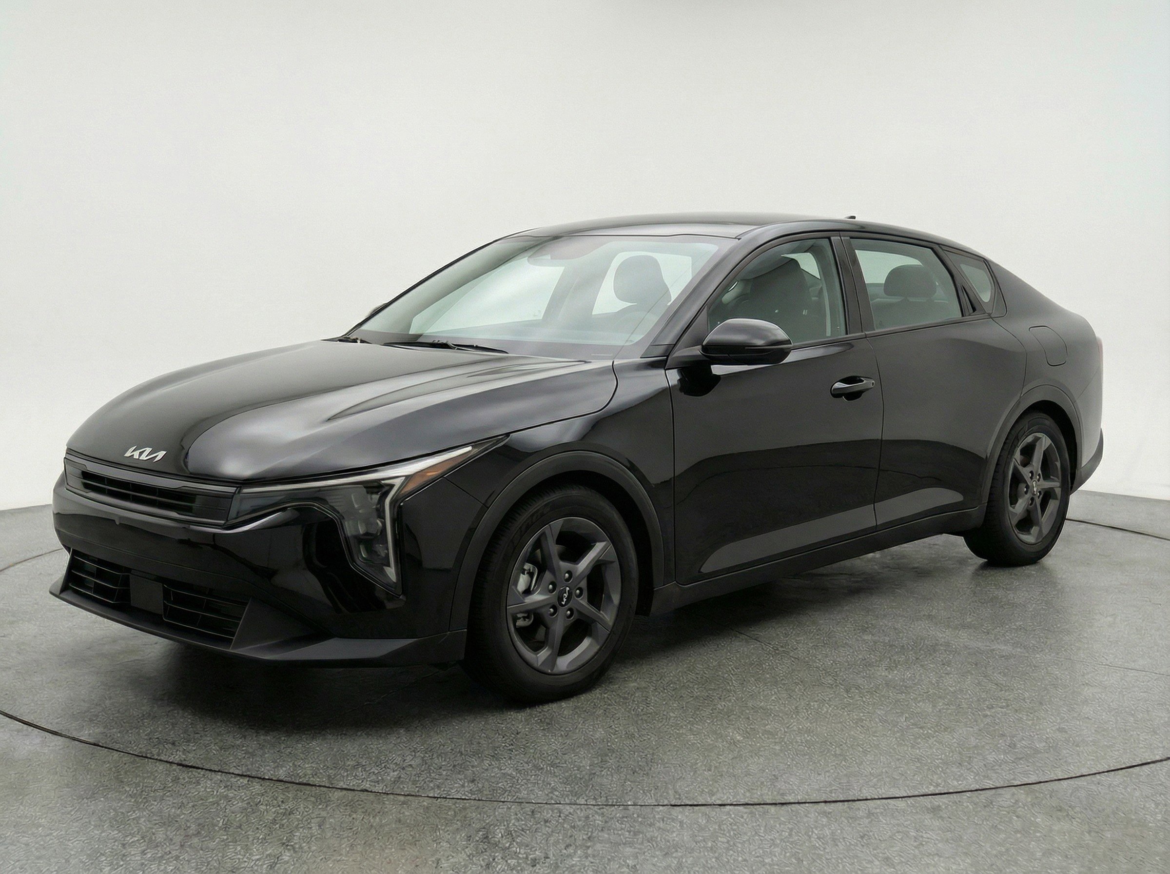 Thumbnail: 2025 Kia K4 - 3