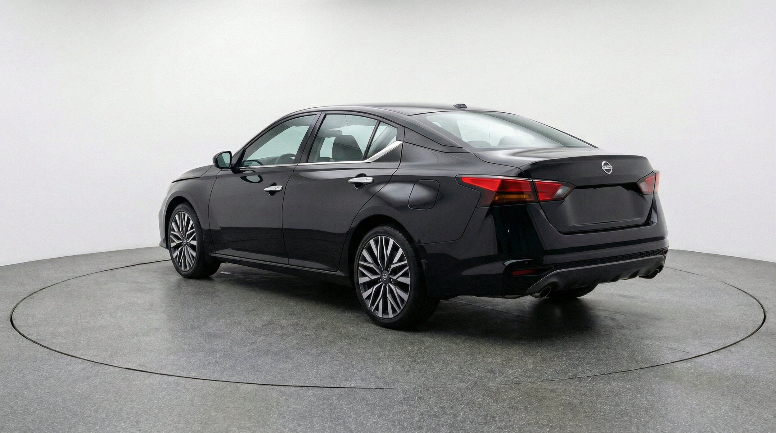Thumbnail: 2025 Nissan Altima - 6