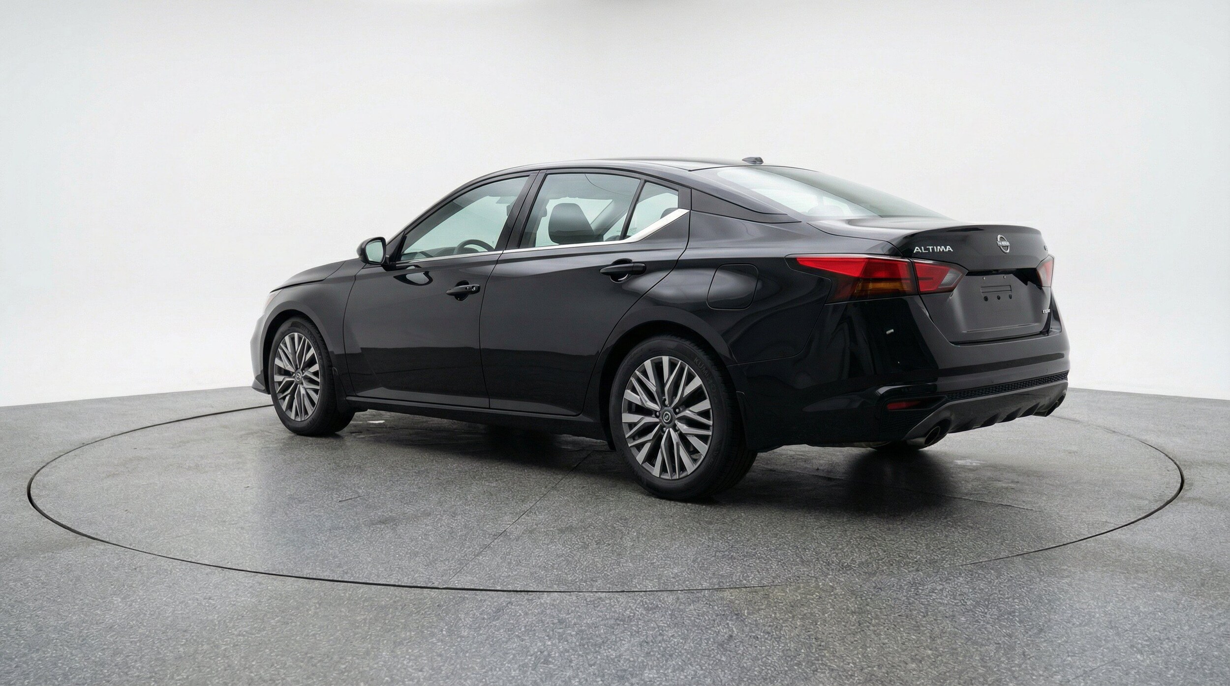 Thumbnail: 2025 Nissan Altima - 6