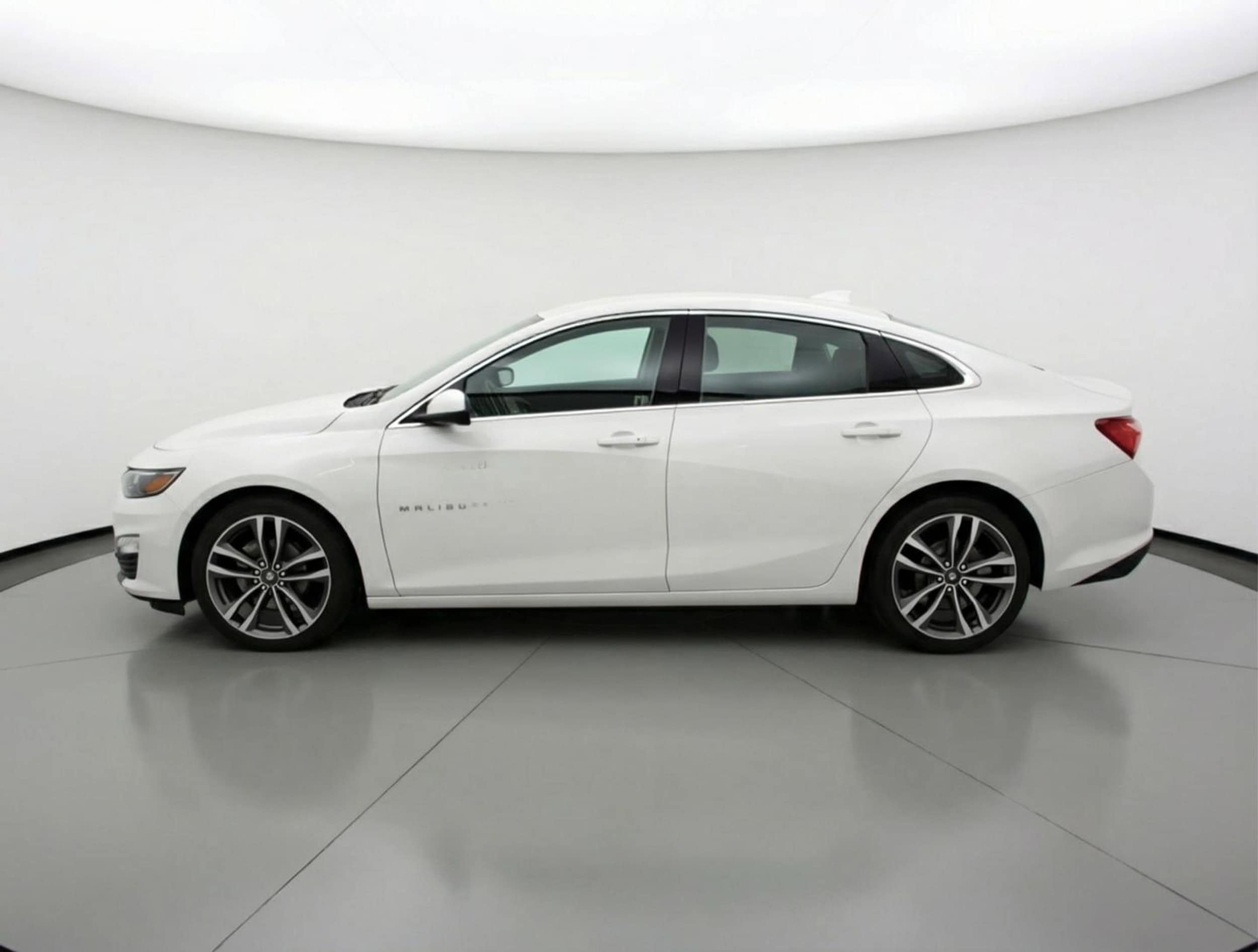 Thumbnail: 2024 Chevrolet Malibu - 5