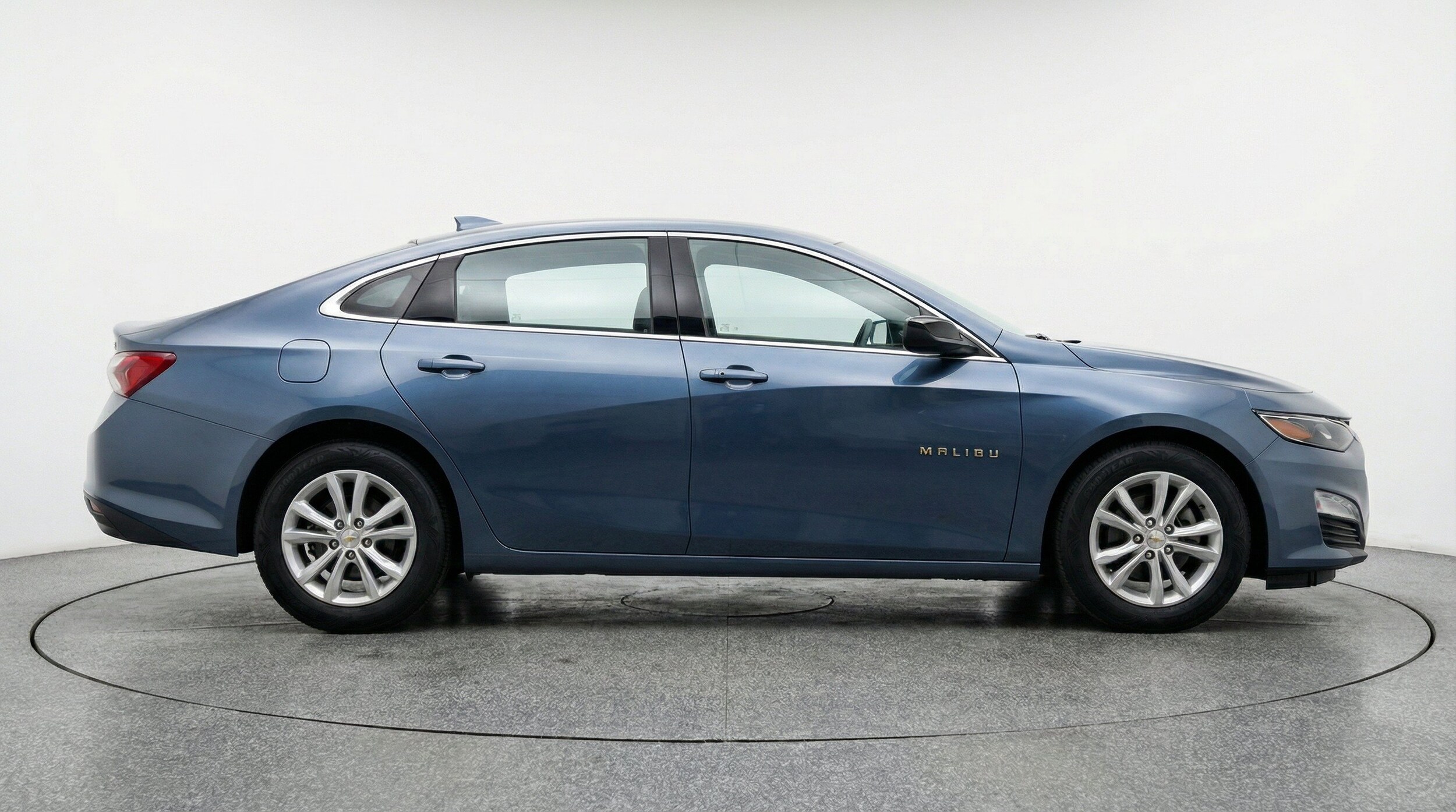 Thumbnail: 2024 Chevrolet Malibu - 11