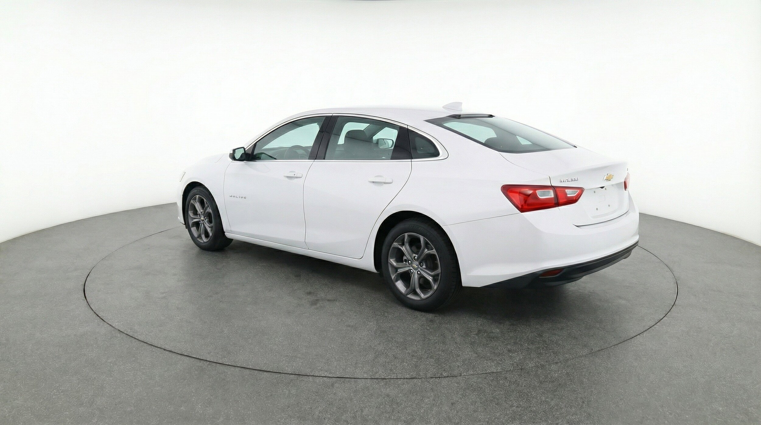 Thumbnail: 2024 Chevrolet Malibu - 6