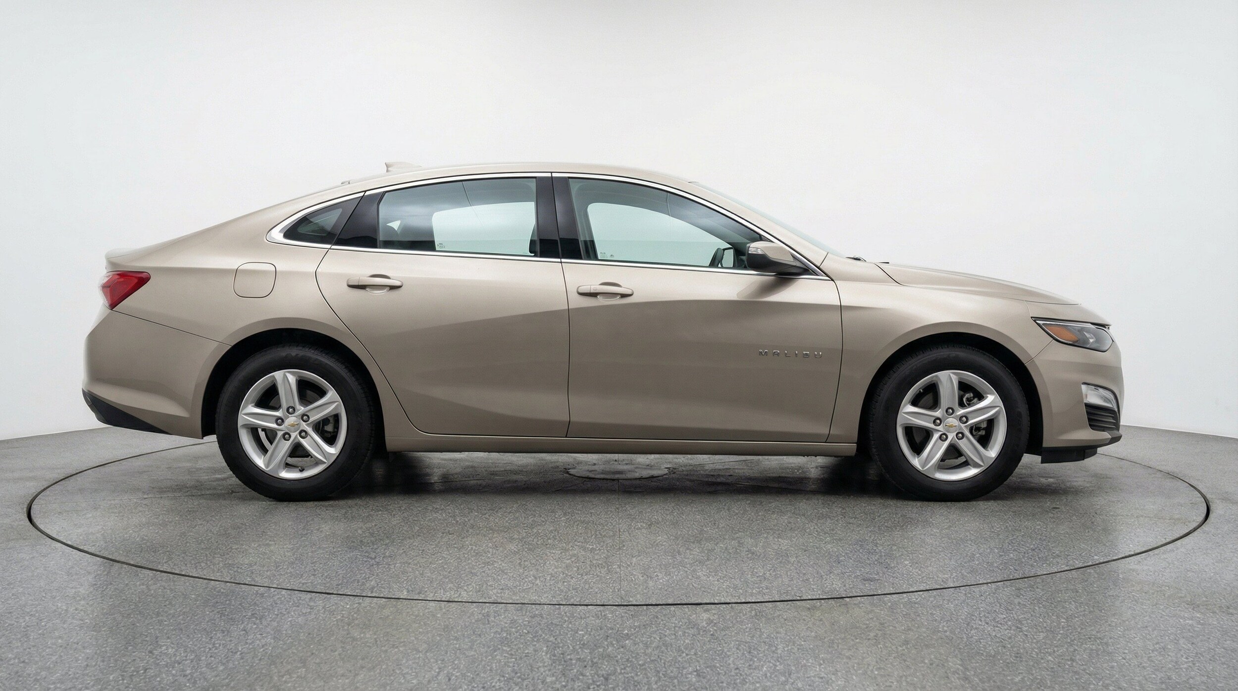Thumbnail: 2024 Chevrolet Malibu - 10