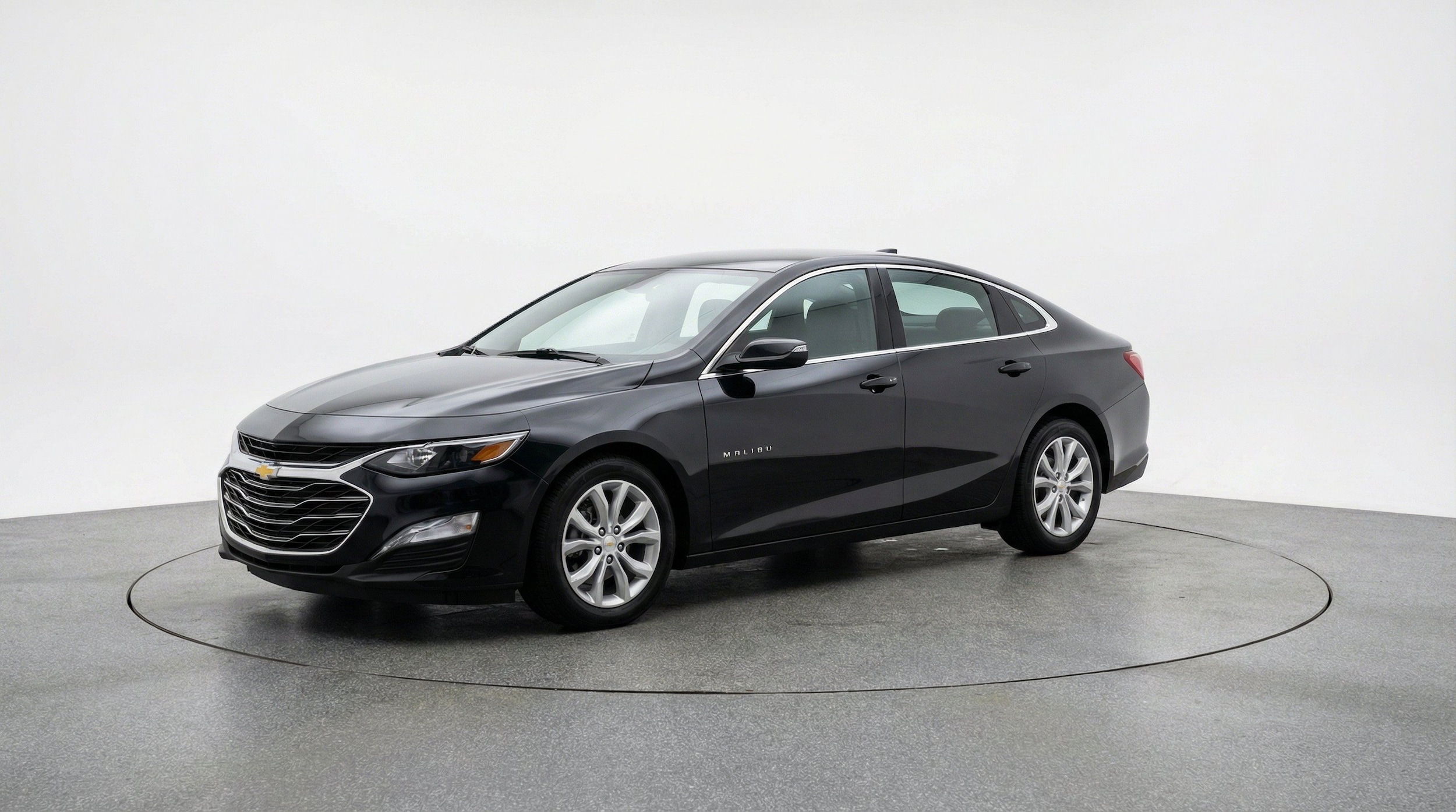 Thumbnail: 2024 Chevrolet Malibu - 3