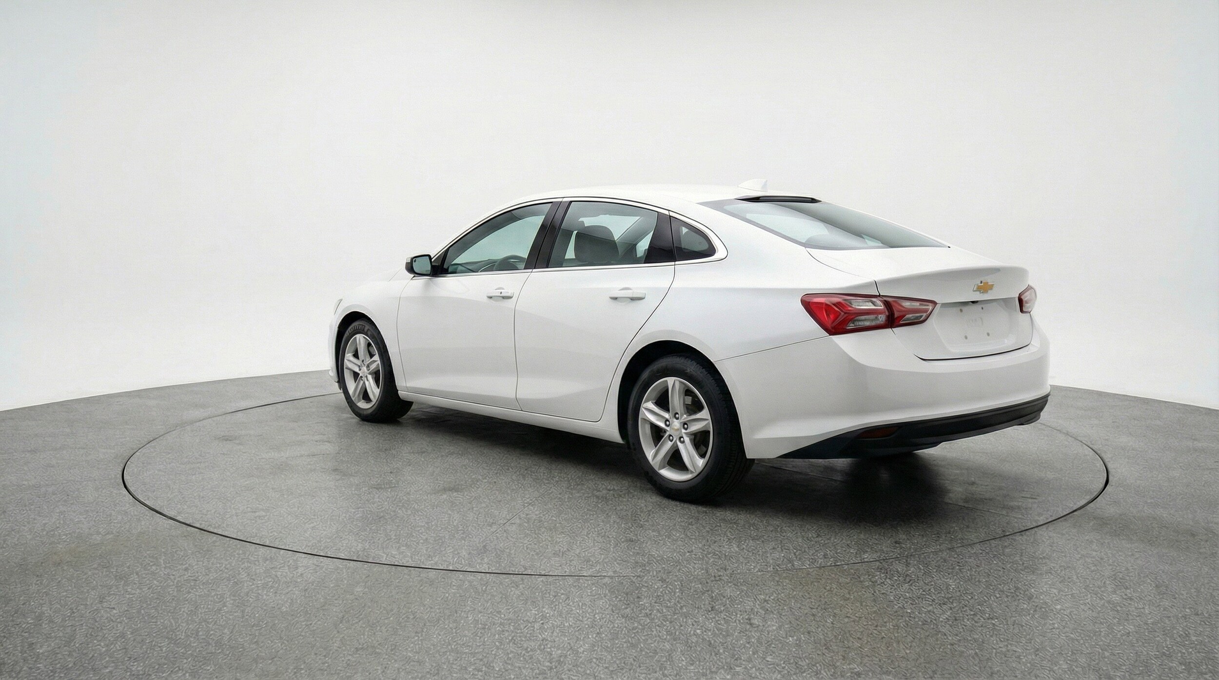 Thumbnail: 2024 Chevrolet Malibu - 6