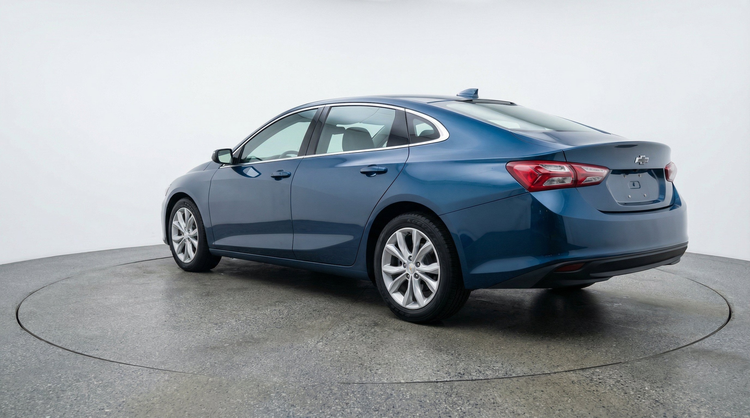 Thumbnail: 2024 Chevrolet Malibu - 6