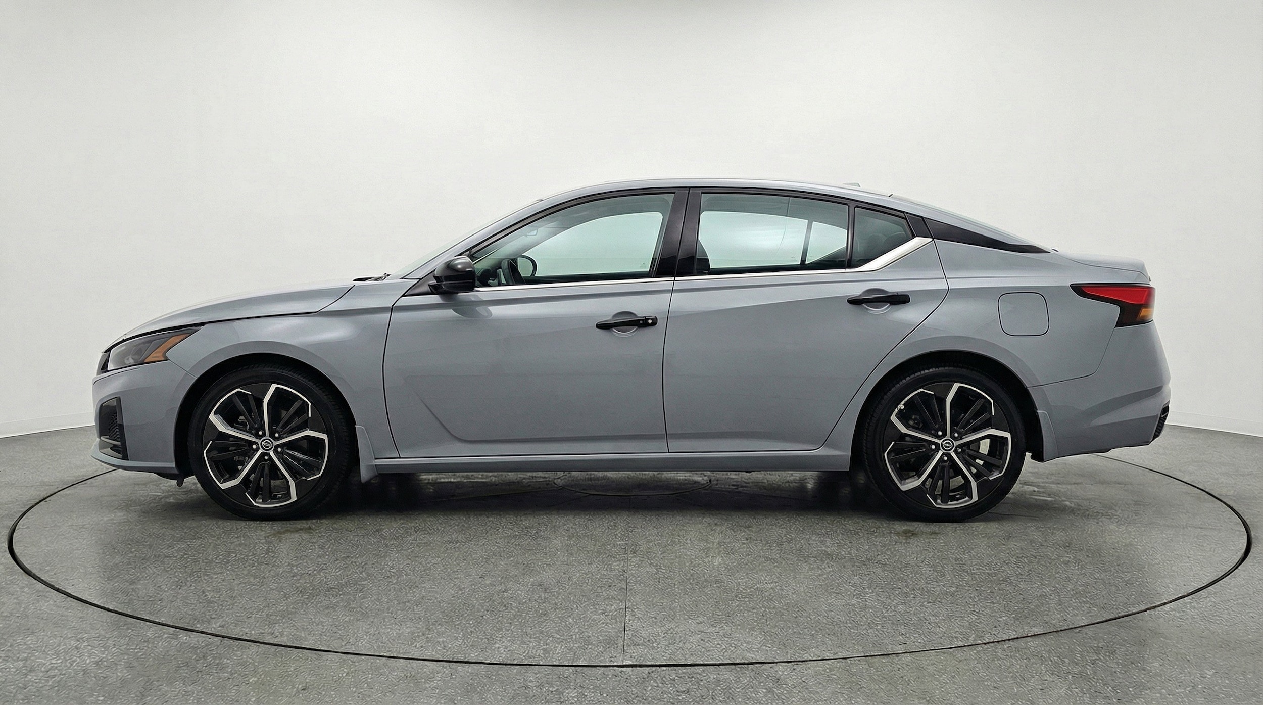 Thumbnail: 2025 Nissan Altima - 5