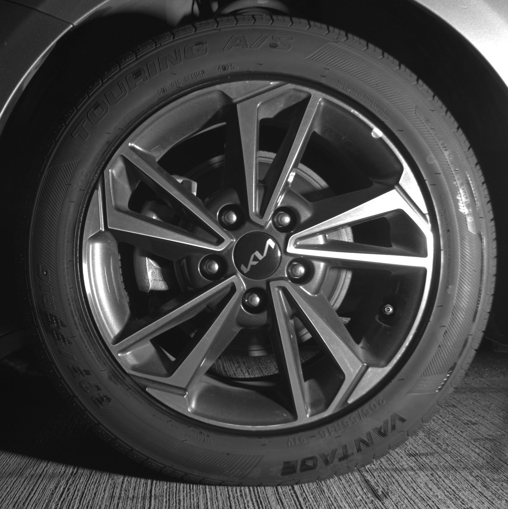 Thumbnail: 2024 Kia Forte - 17