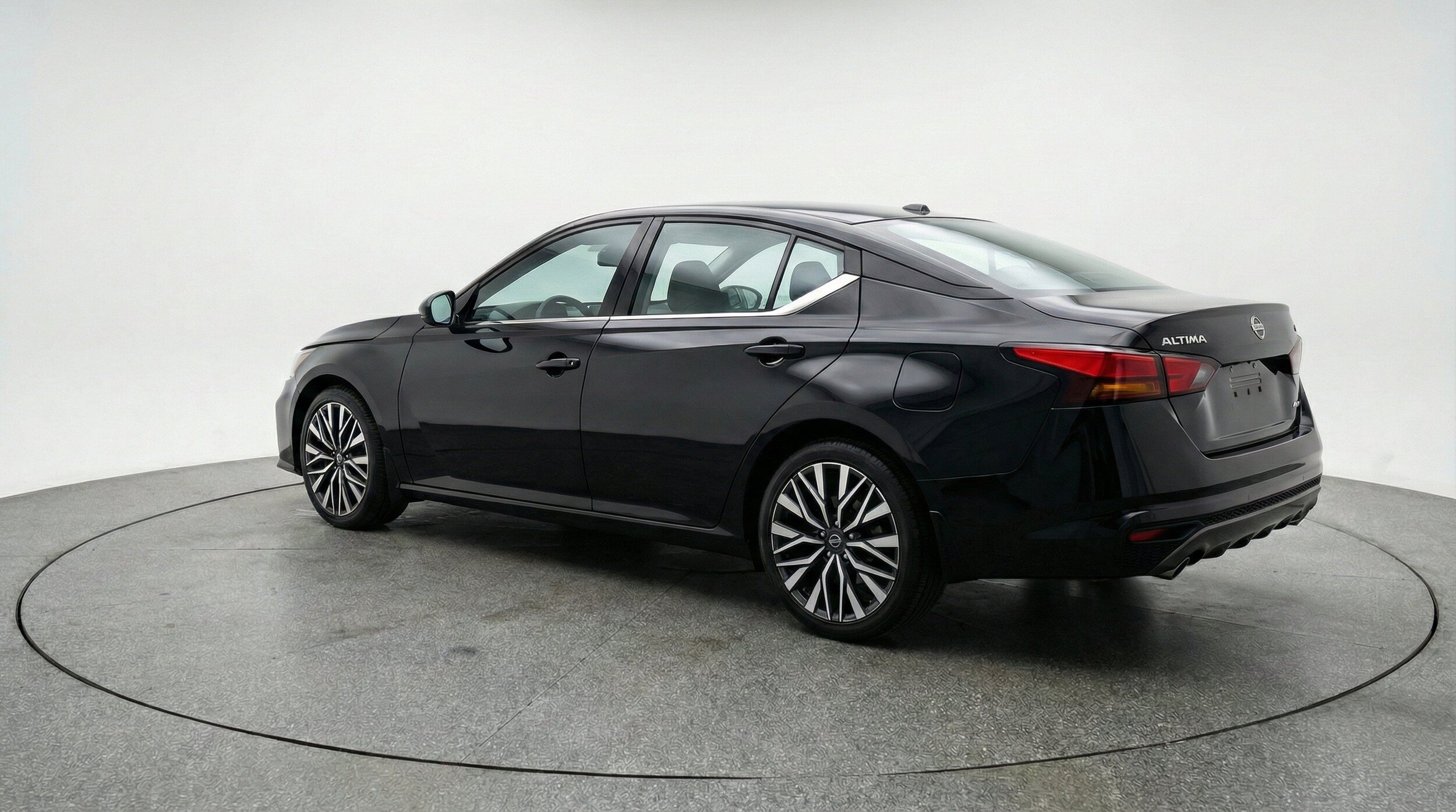 Thumbnail: 2025 Nissan Altima - 6