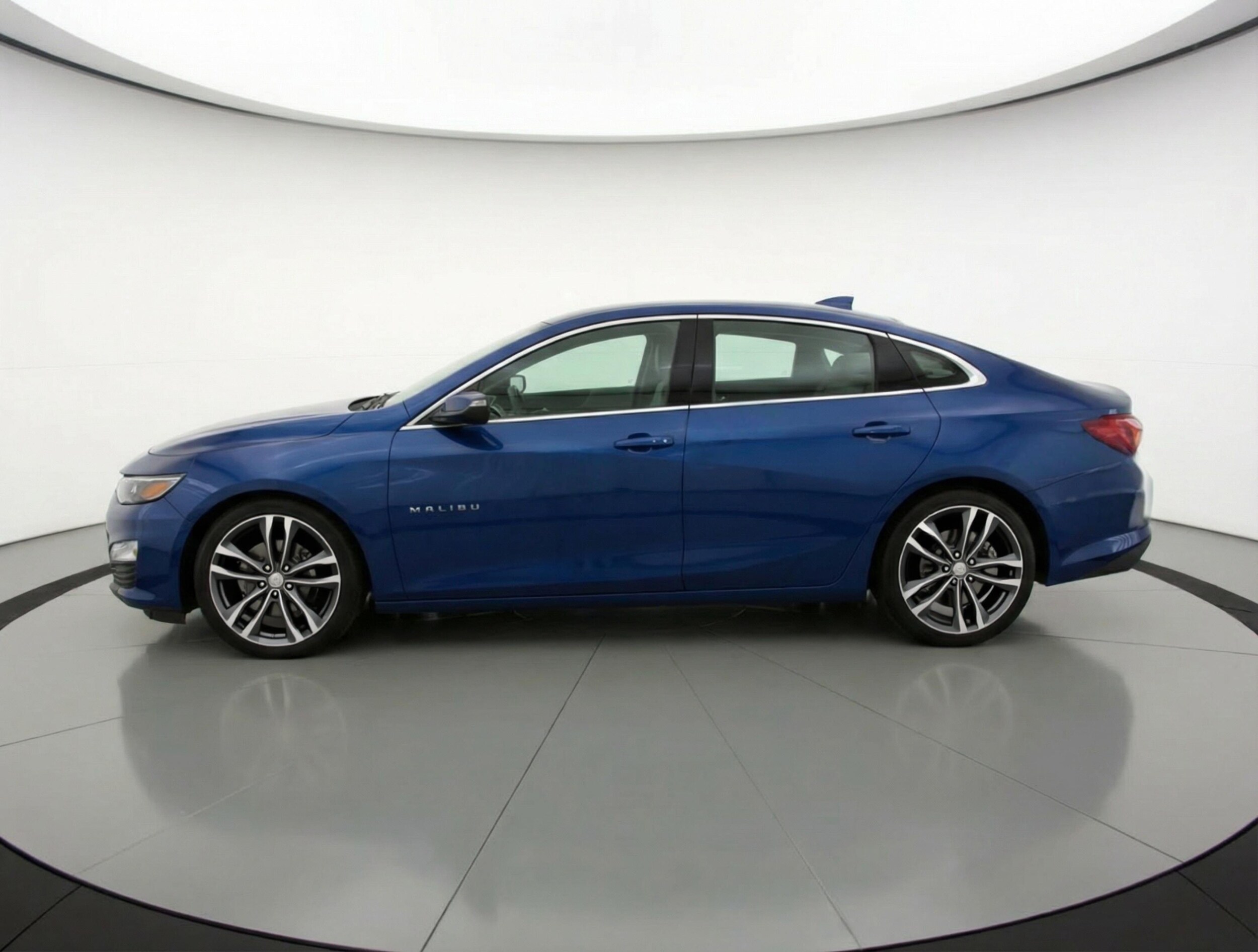 Thumbnail: 2024 Chevrolet Malibu - 5