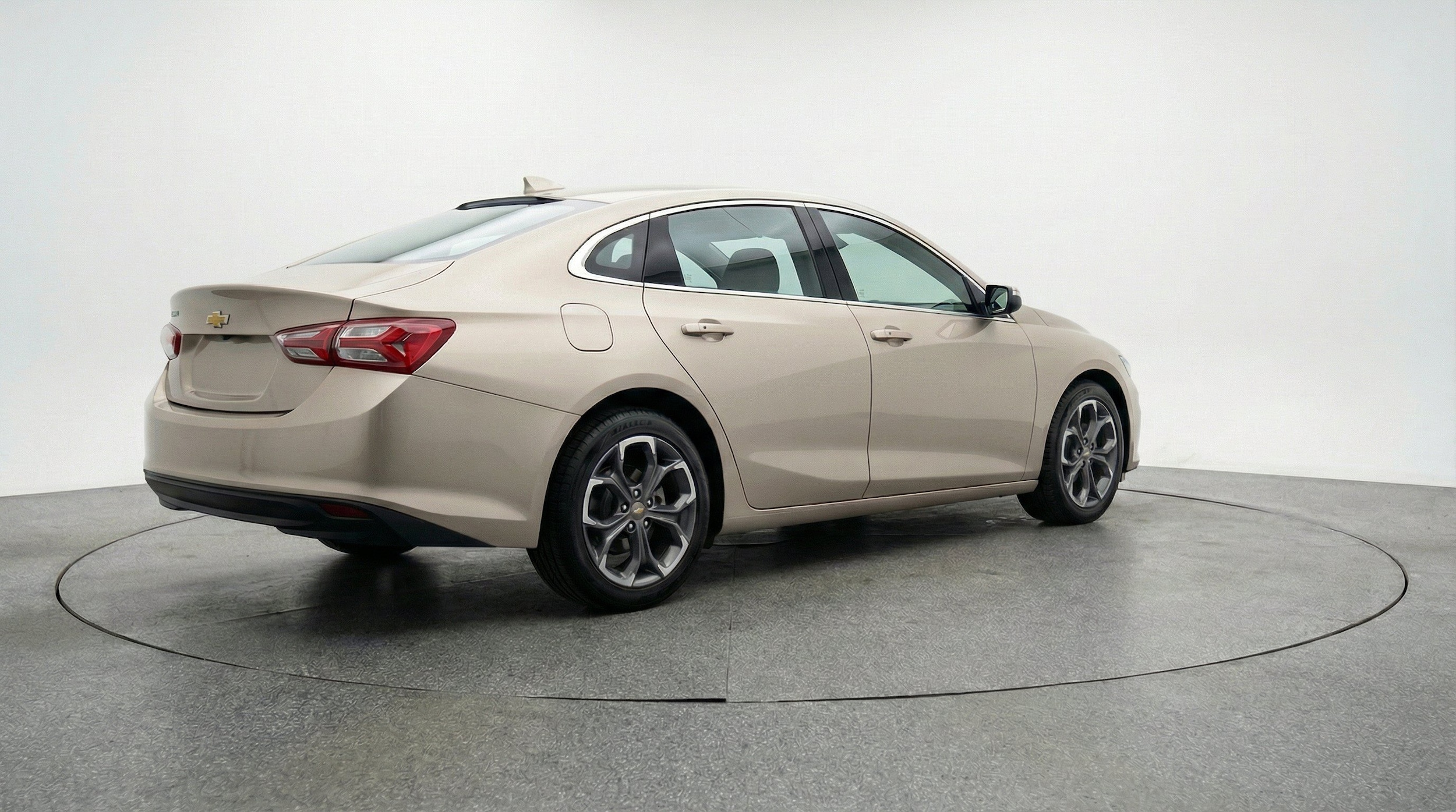 Thumbnail: 2024 Chevrolet Malibu - 9
