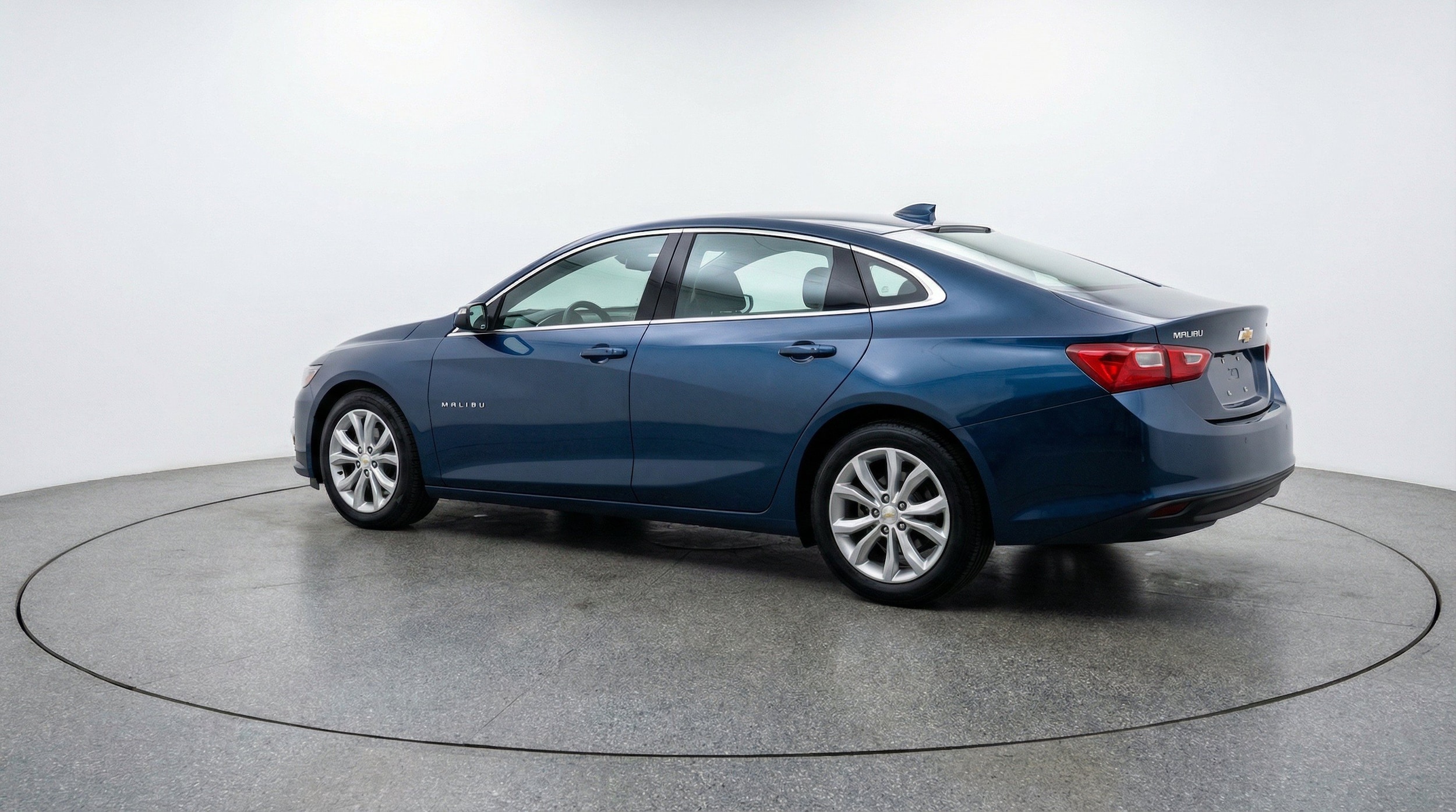 Thumbnail: 2024 Chevrolet Malibu - 6