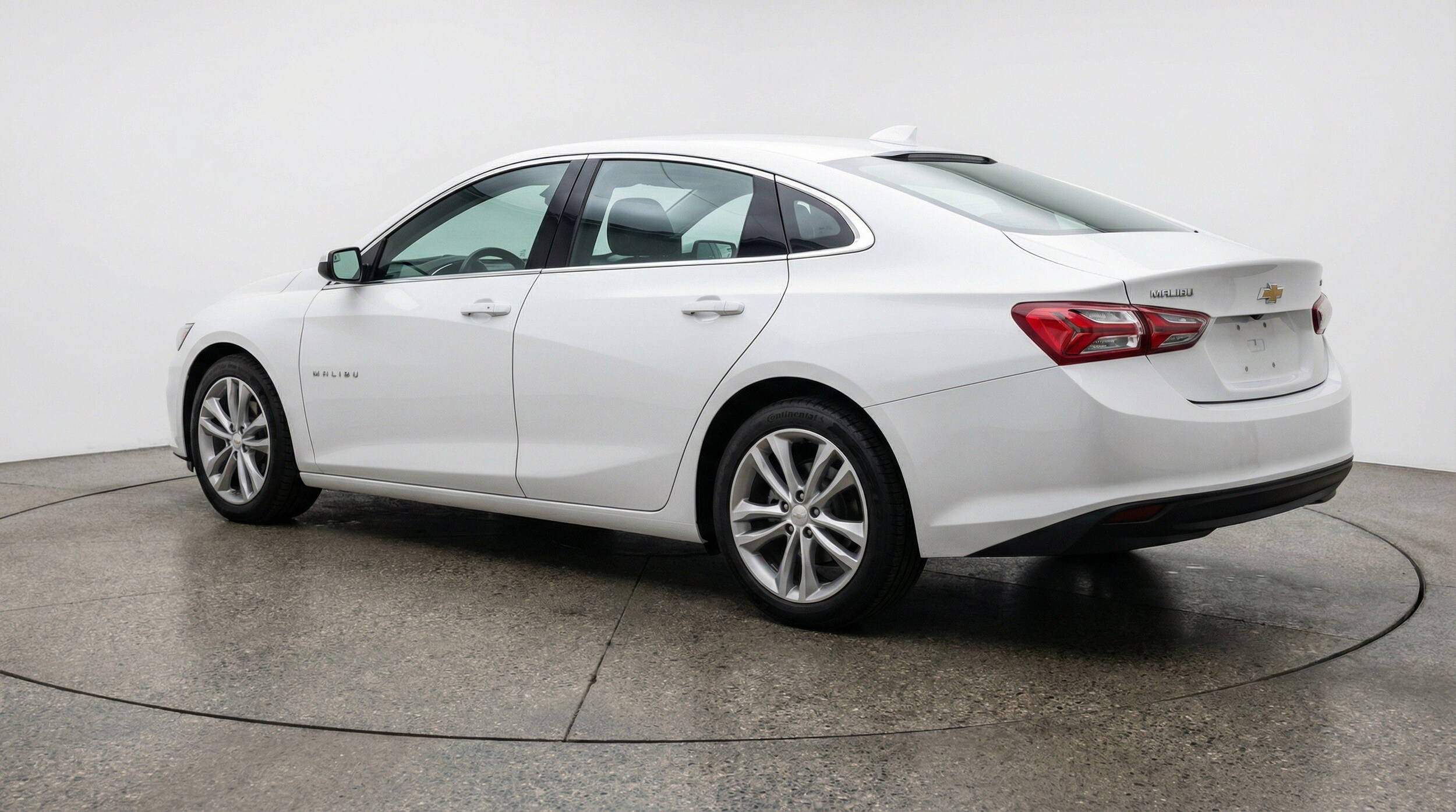 Thumbnail: 2024 Chevrolet Malibu - 6