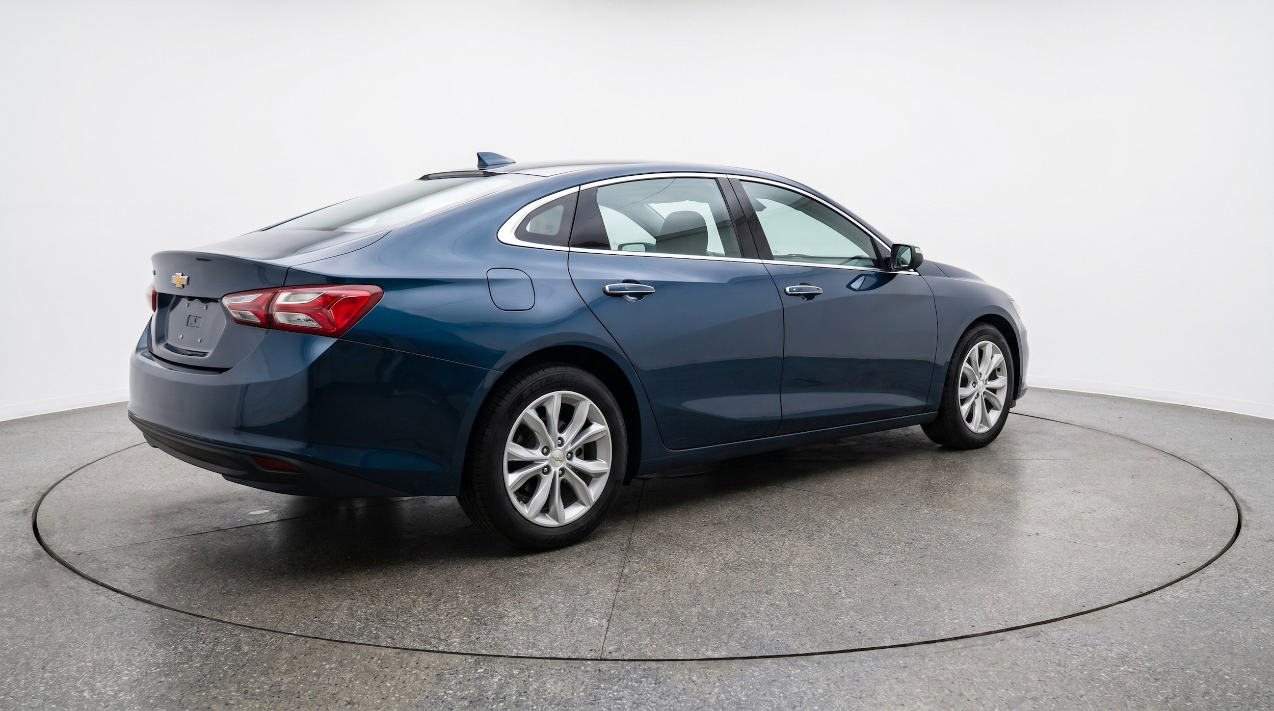 Thumbnail: 2024 Chevrolet Malibu - 9