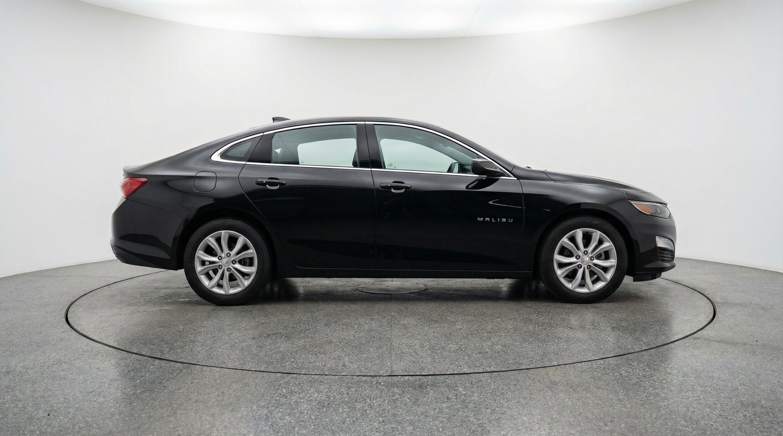 Thumbnail: 2024 Chevrolet Malibu - 11