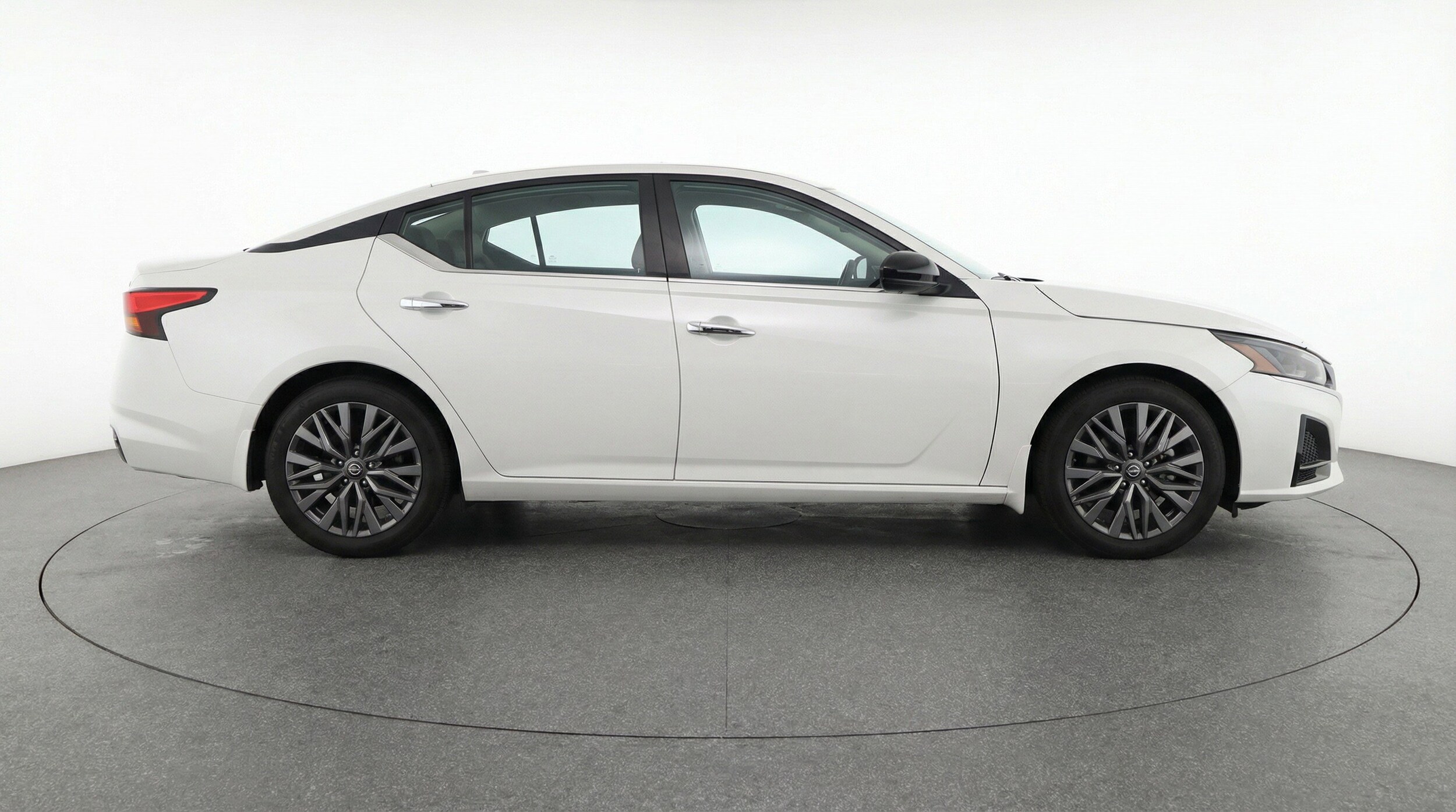 Thumbnail: 2025 Nissan Altima - 11