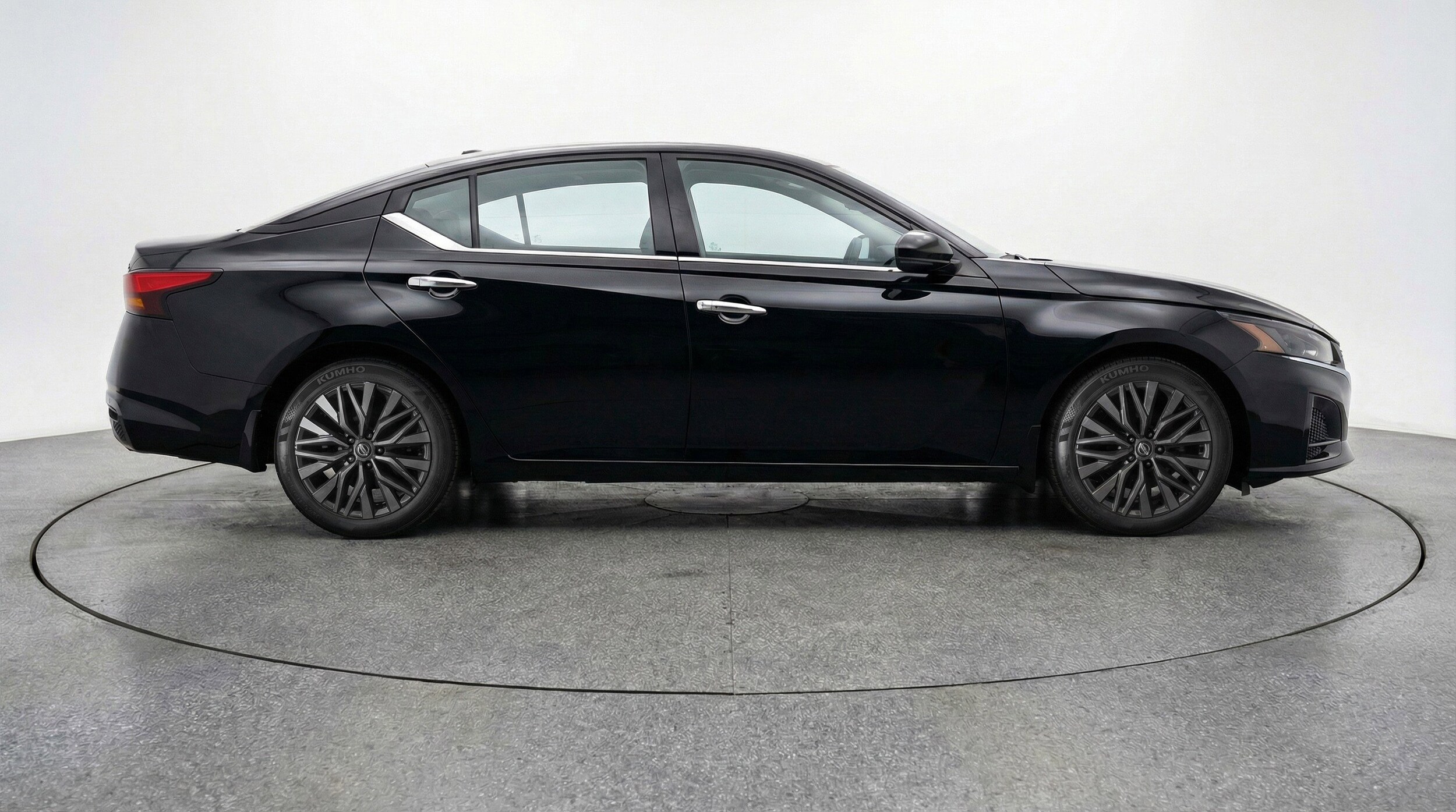 Thumbnail: 2025 Nissan Altima - 11