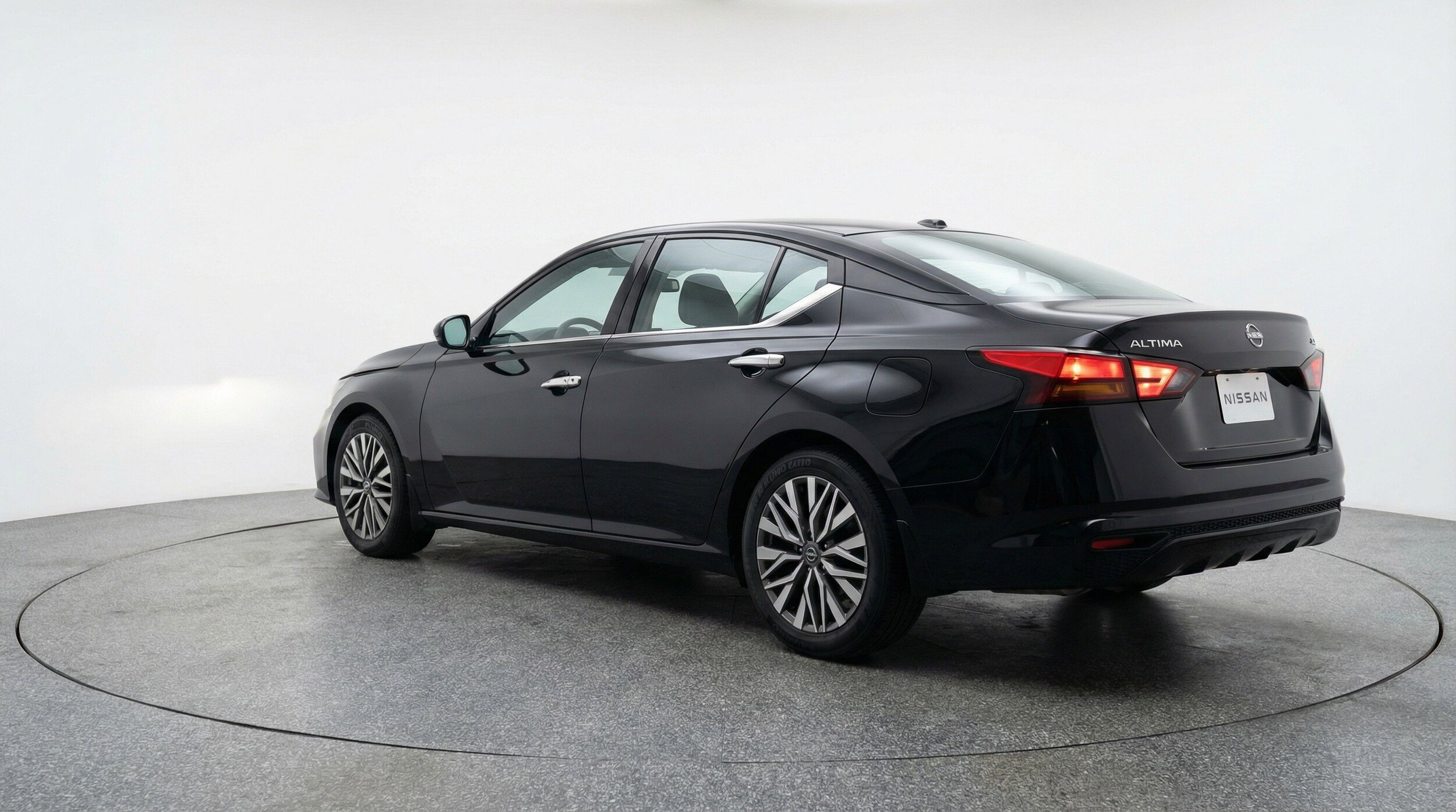 Thumbnail: 2025 Nissan Altima - 6