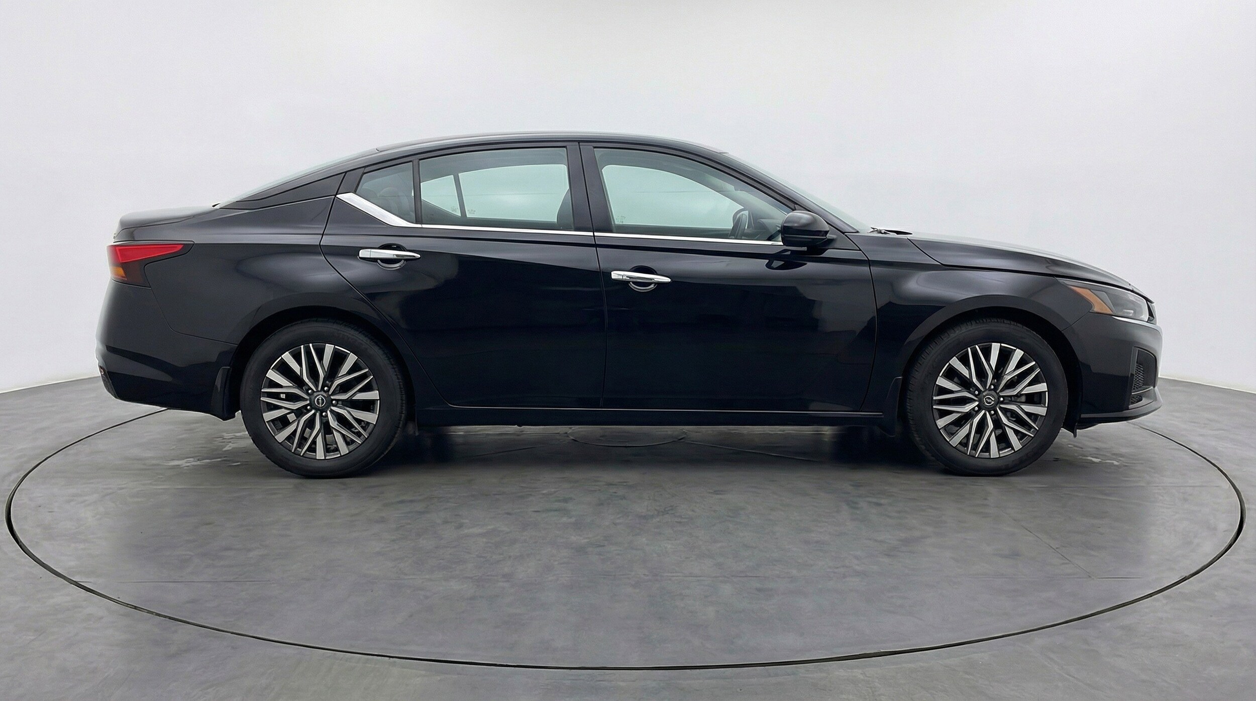 Thumbnail: 2025 Nissan Altima - 11