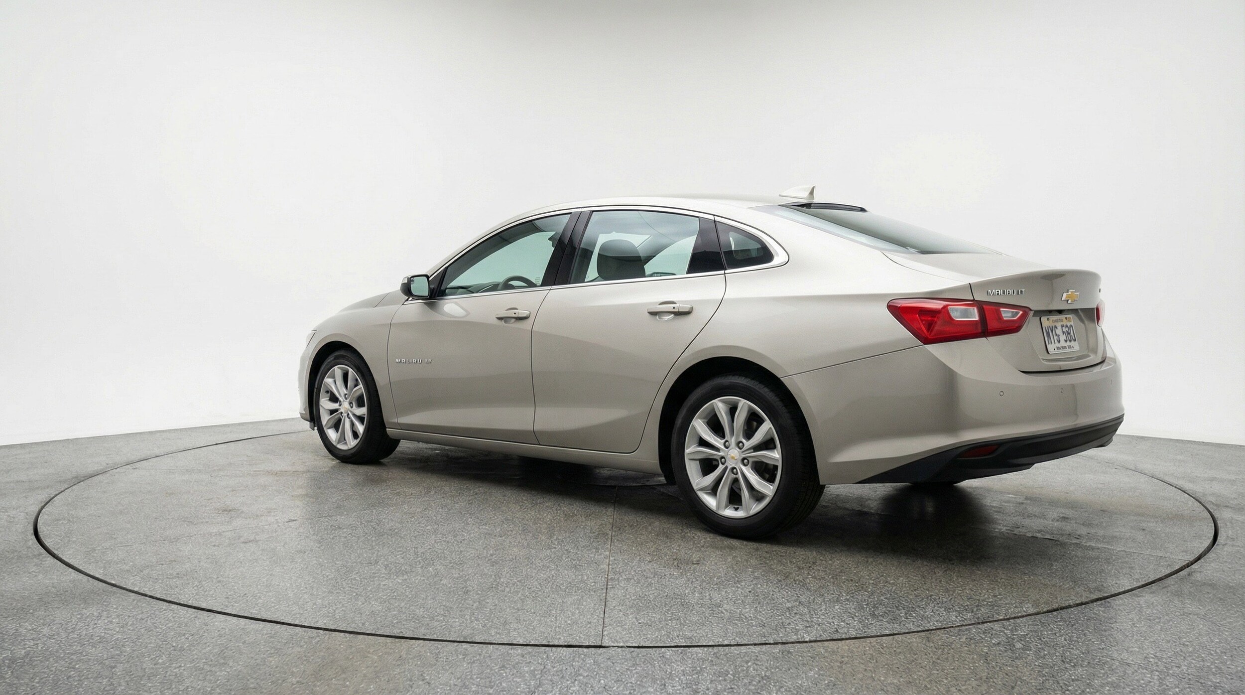 Thumbnail: 2024 Chevrolet Malibu - 6