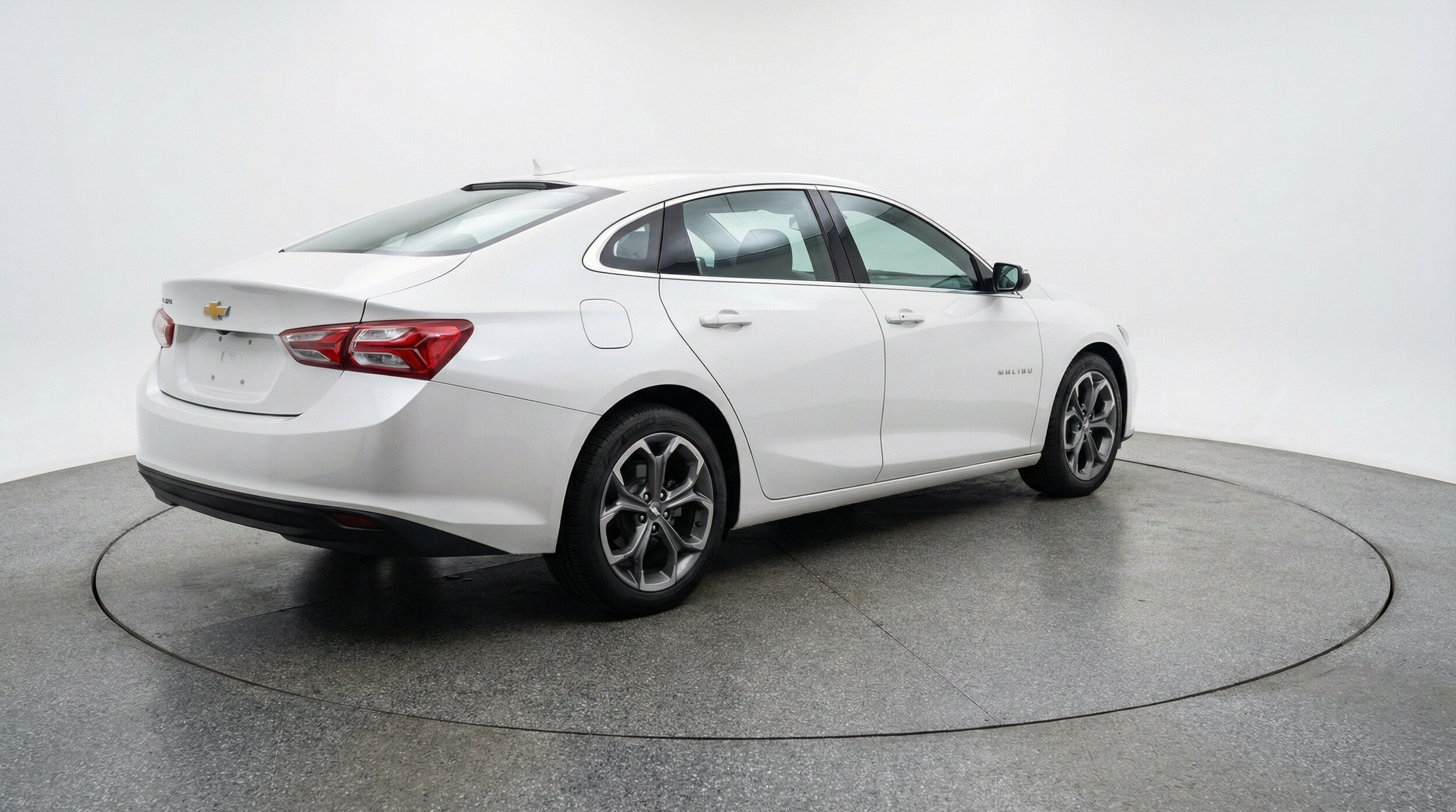 Thumbnail: 2024 Chevrolet Malibu - 9