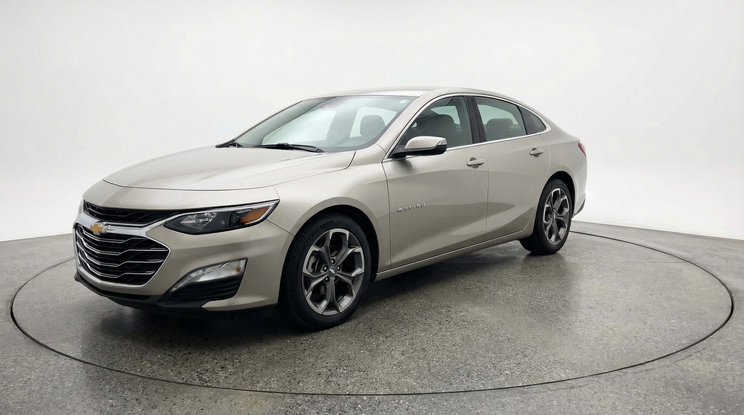 Thumbnail: 2024 Chevrolet Malibu - 3
