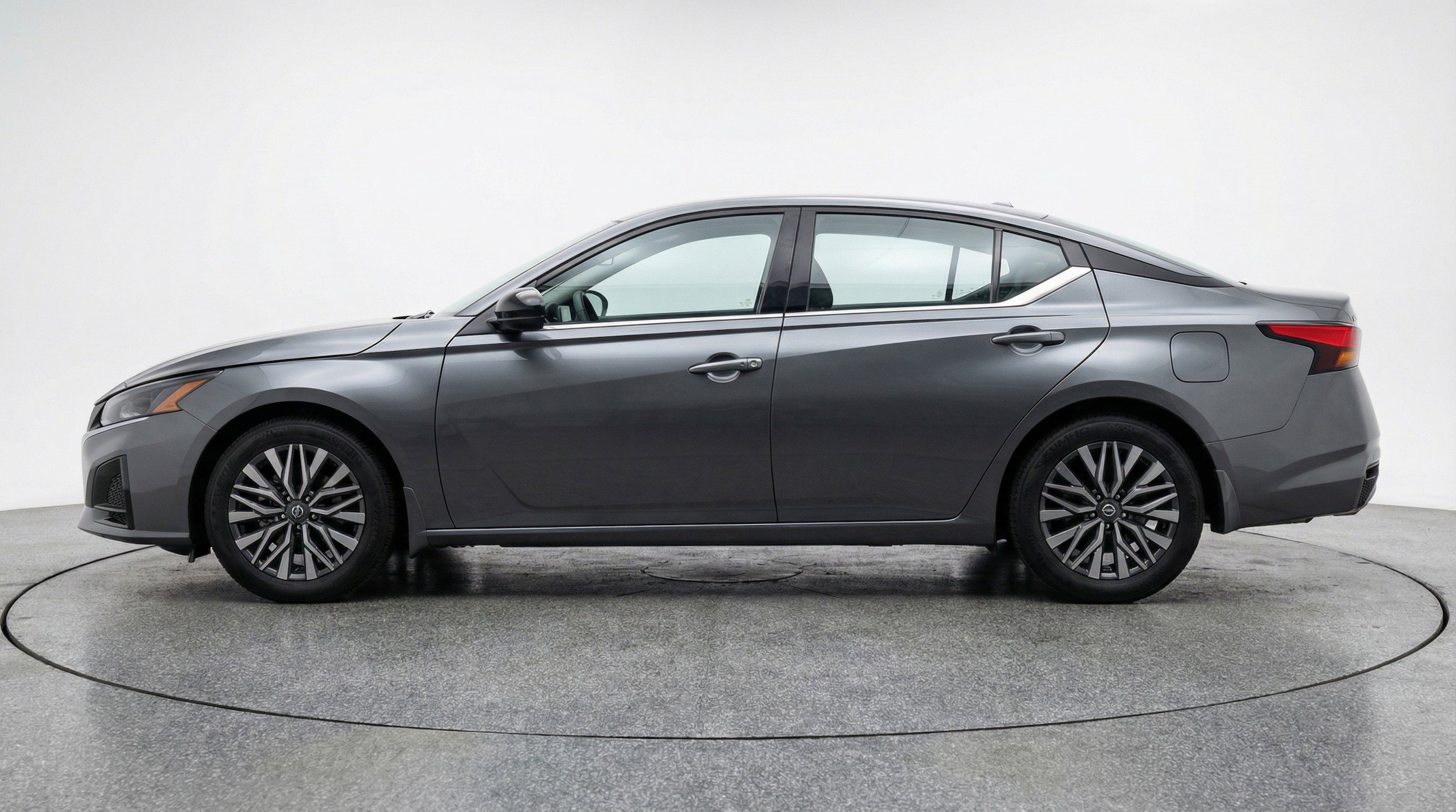 Thumbnail: 2025 Nissan Altima - 5