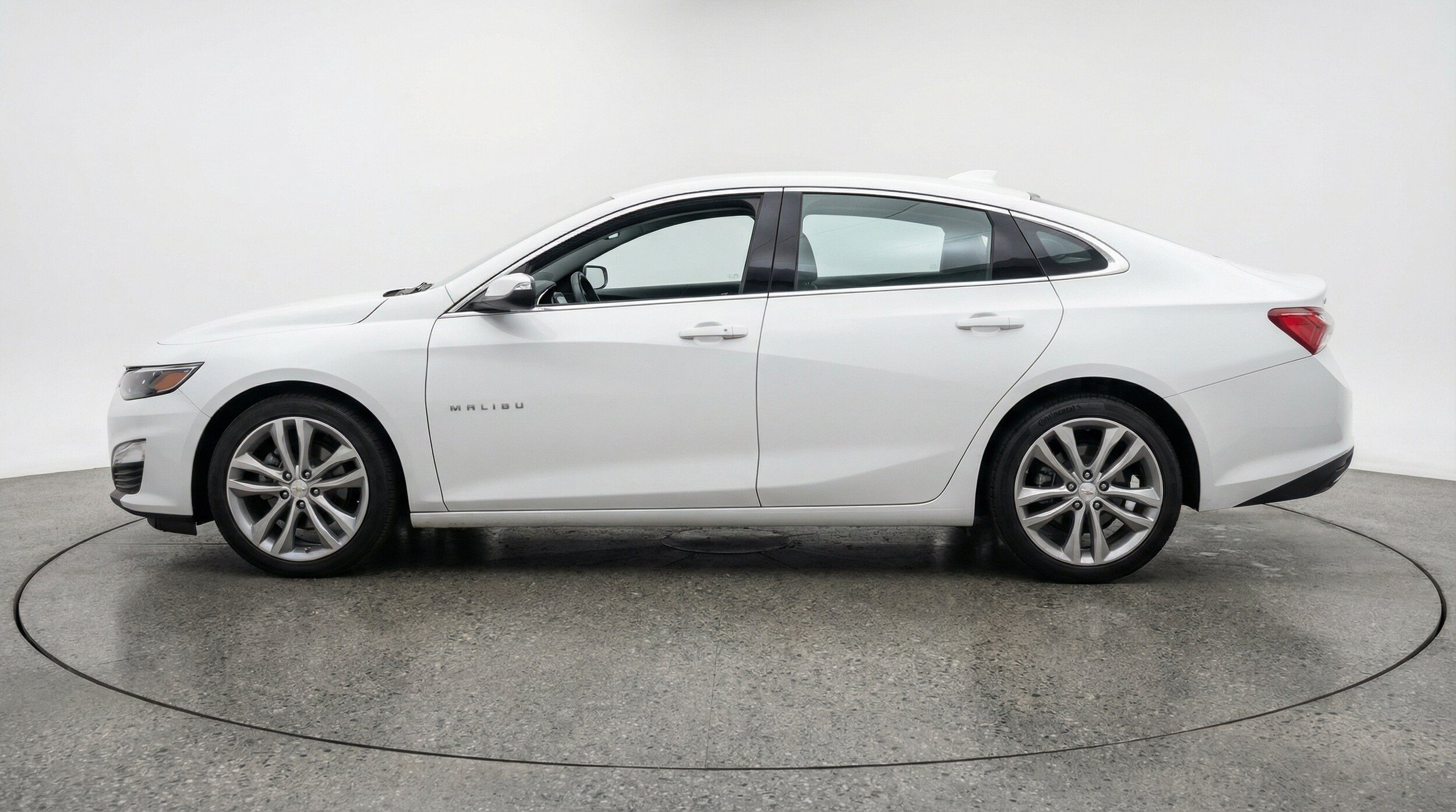 Thumbnail: 2024 Chevrolet Malibu - 5