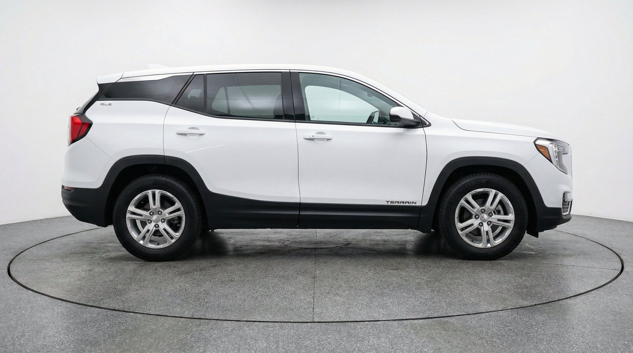 Thumbnail: 2024 GMC Terrain - 11