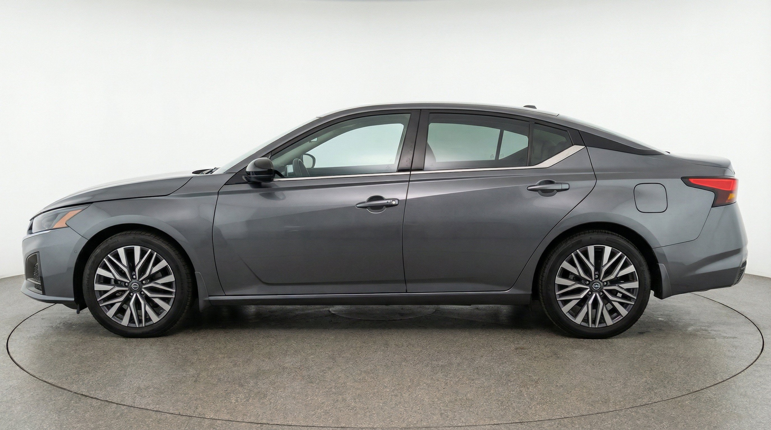 Thumbnail: 2025 Nissan Altima - 5