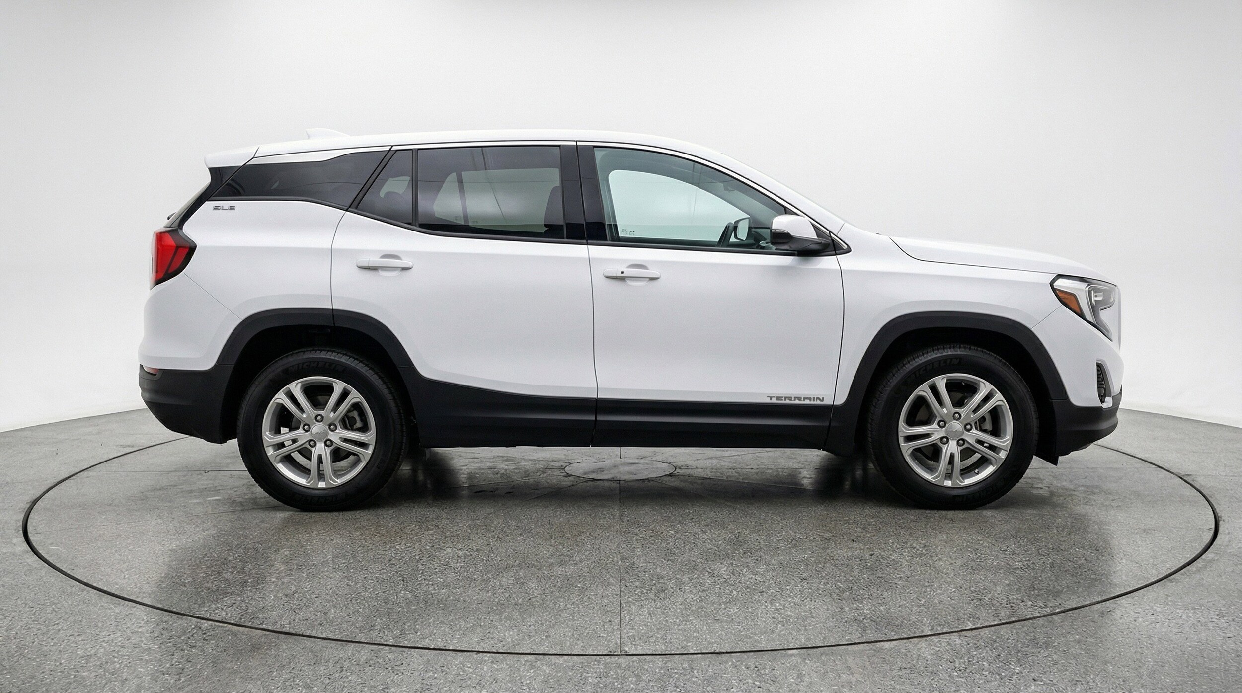 Thumbnail: 2024 GMC Terrain - 11