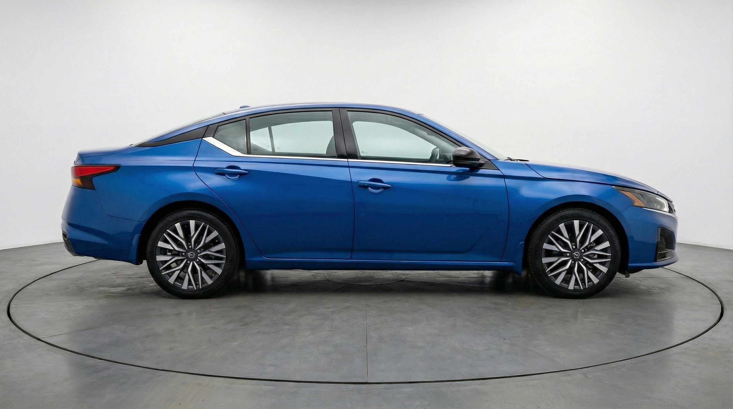 Thumbnail: 2025 Nissan Altima - 11