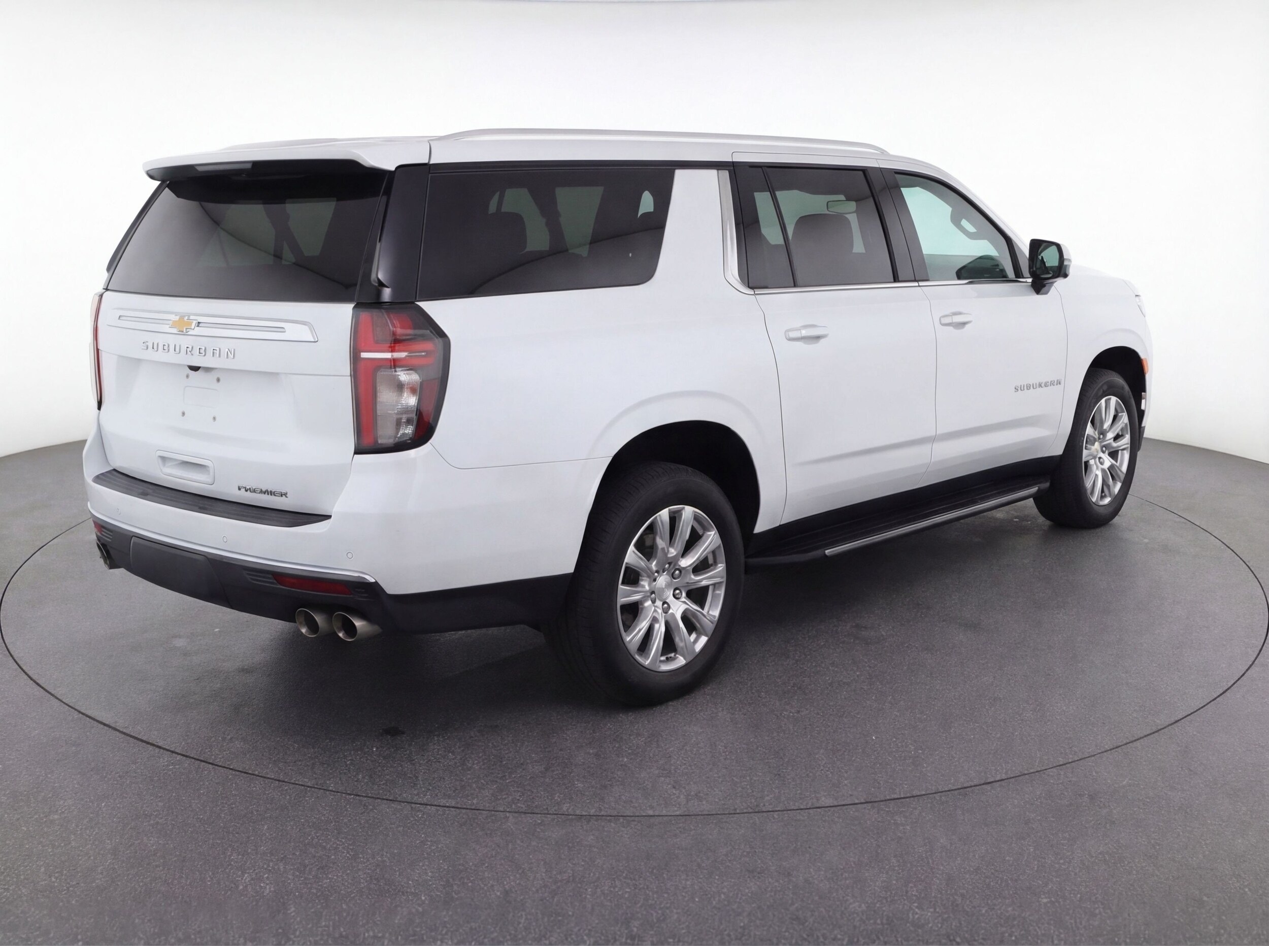 Thumbnail: 2023 Chevrolet Suburban - 9