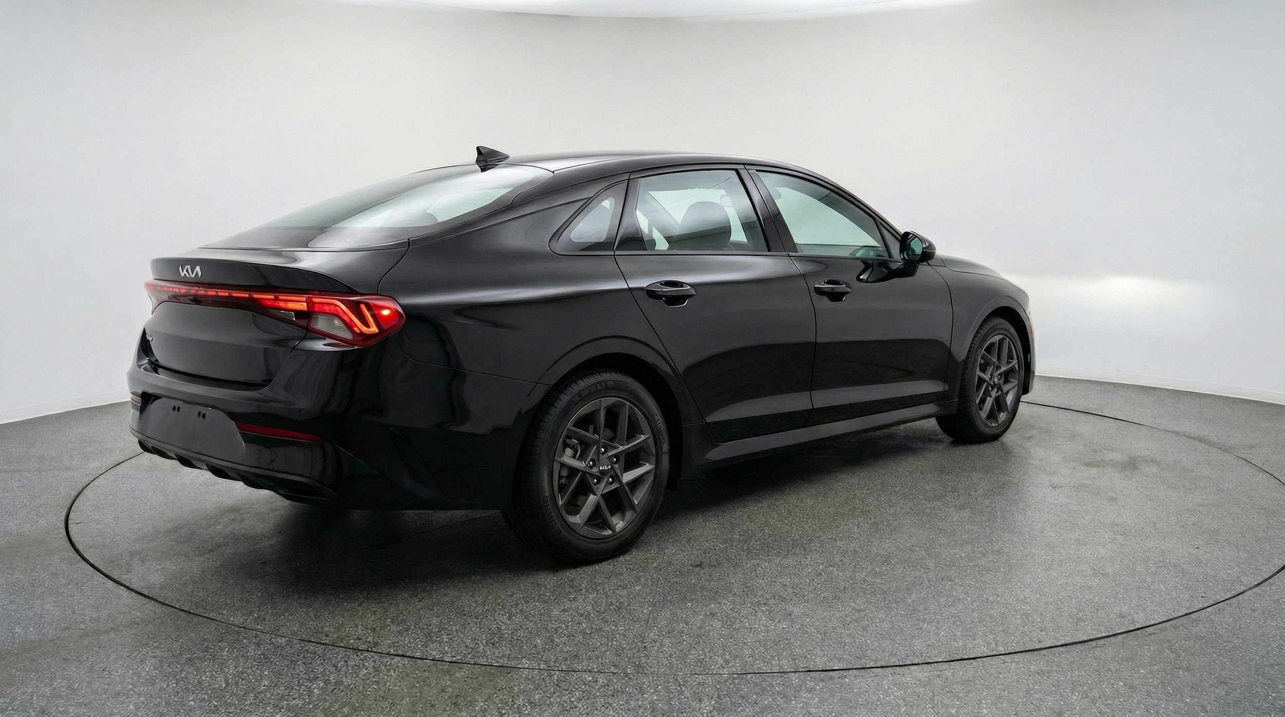 Thumbnail: 2025 Kia K5 - 9